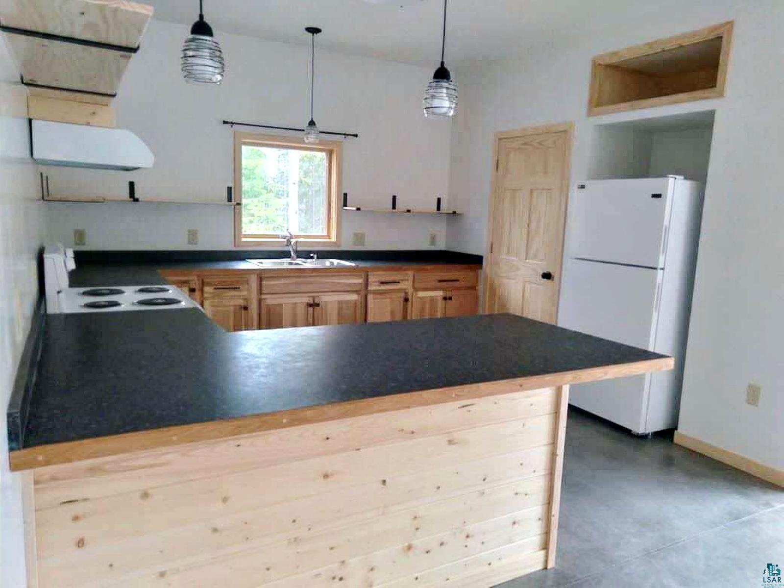 1038 W 3rd Ave Grand Marais MN 55604 6125884 image10