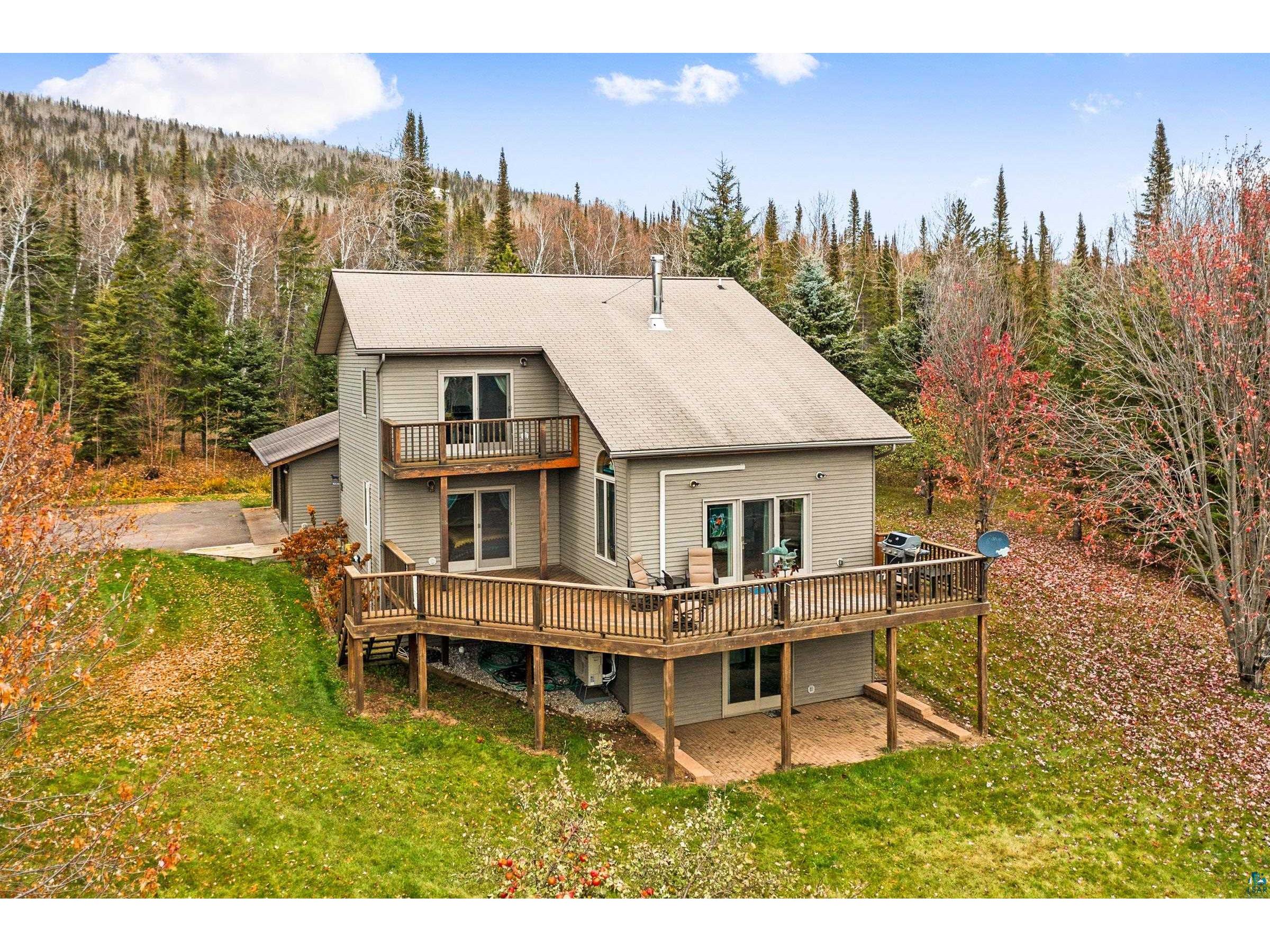 1044 2nd Ave W, Grand Marais, MN, 55604 MLS 6111516 Edina Realty