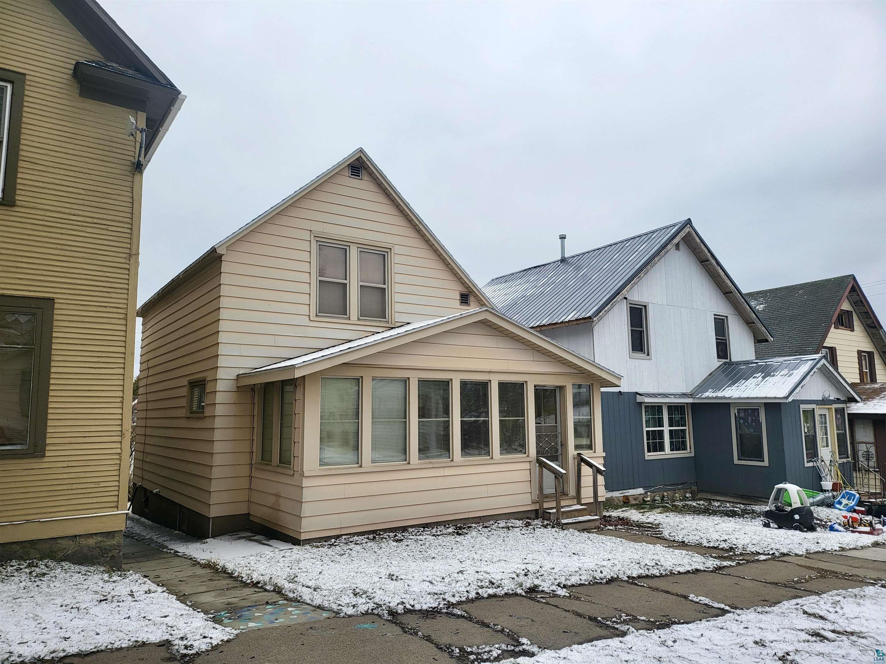 106 New York Ave W Gilbert MN 55741 6118712 image1