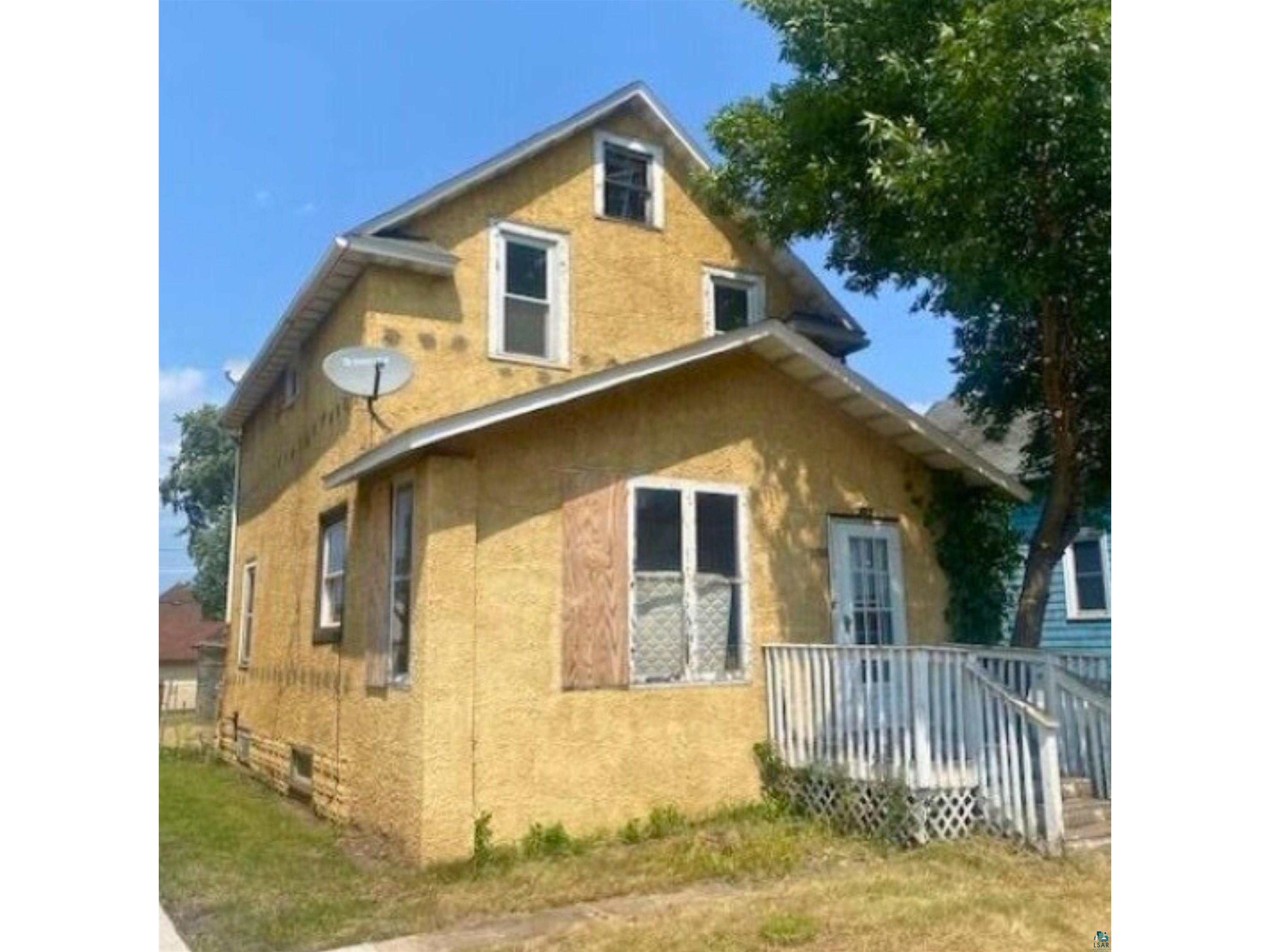 107 11th St S Virginia MN 55792 6115394 image1