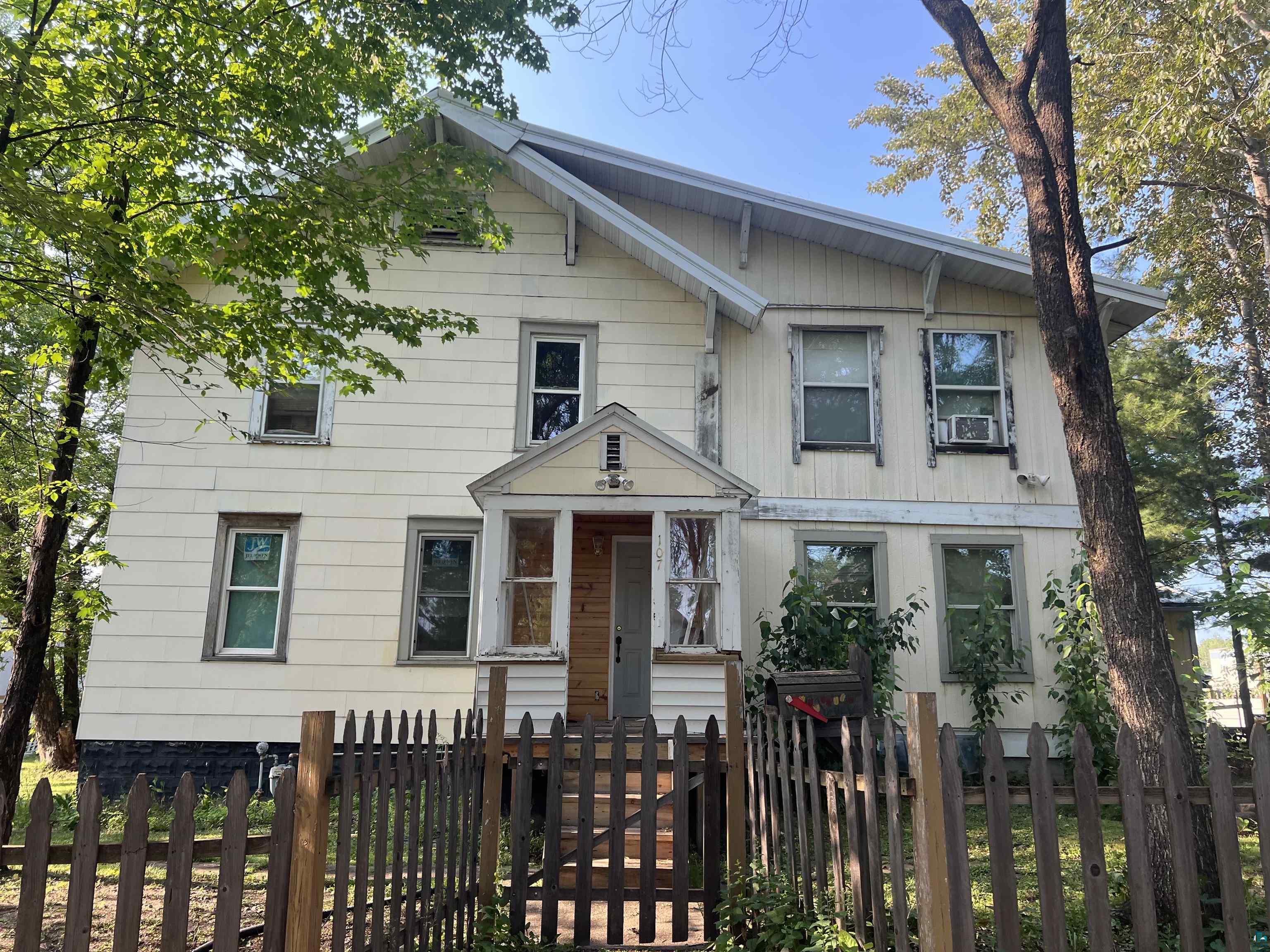 107 6th St S Virginia MN 55792 6126601 image1