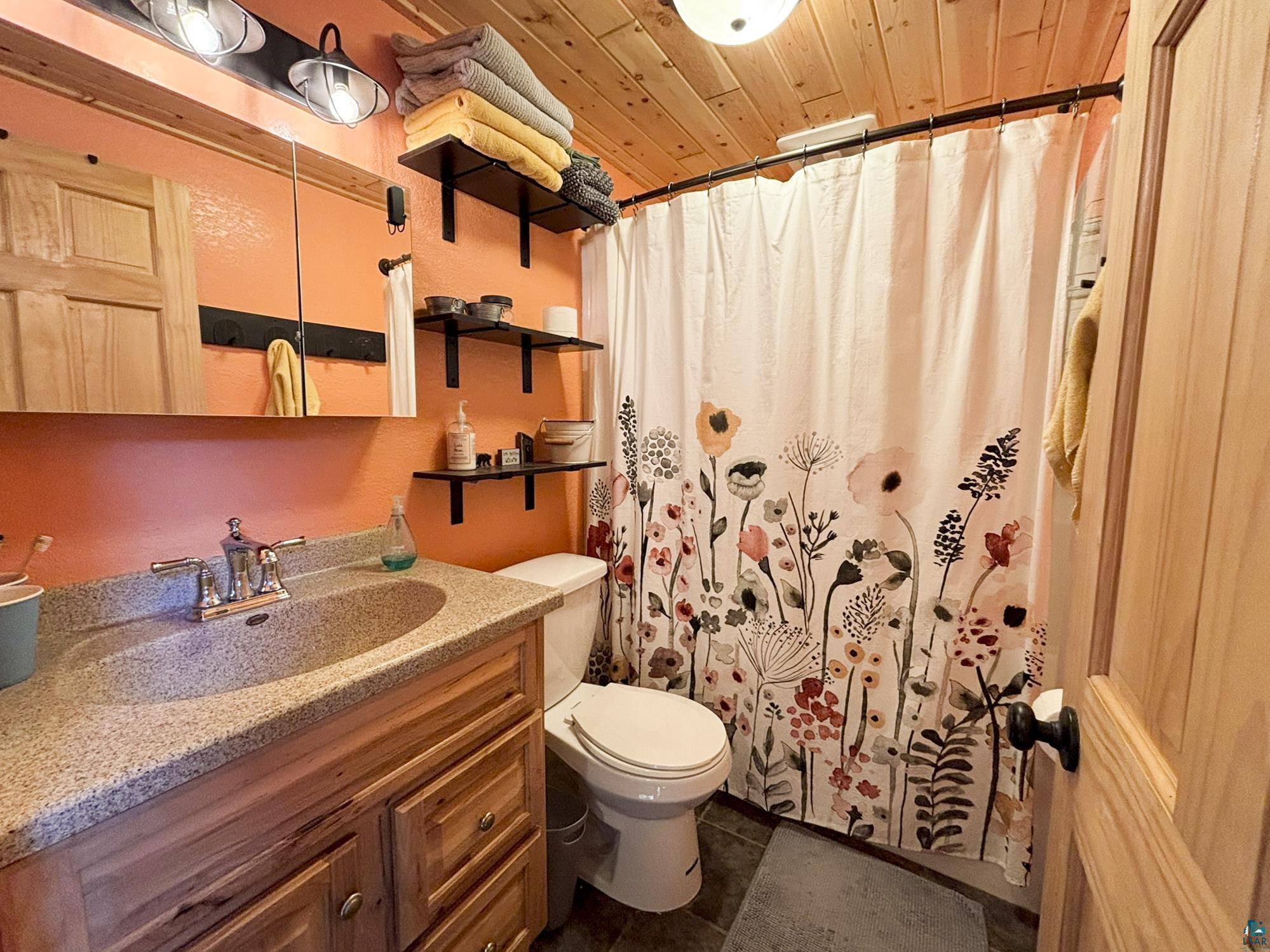 1088 South Shore Dr Grand Marais MN 55604 - Devil Track 6125101 image35