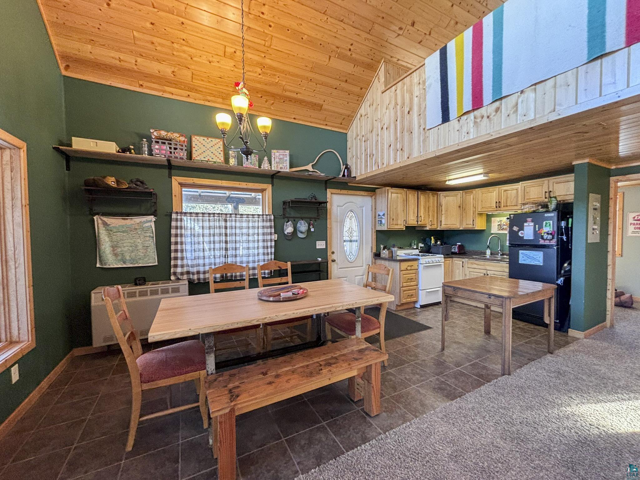 1088 South Shore Dr Grand Marais MN 55604 - Devil Track 6125101 image37