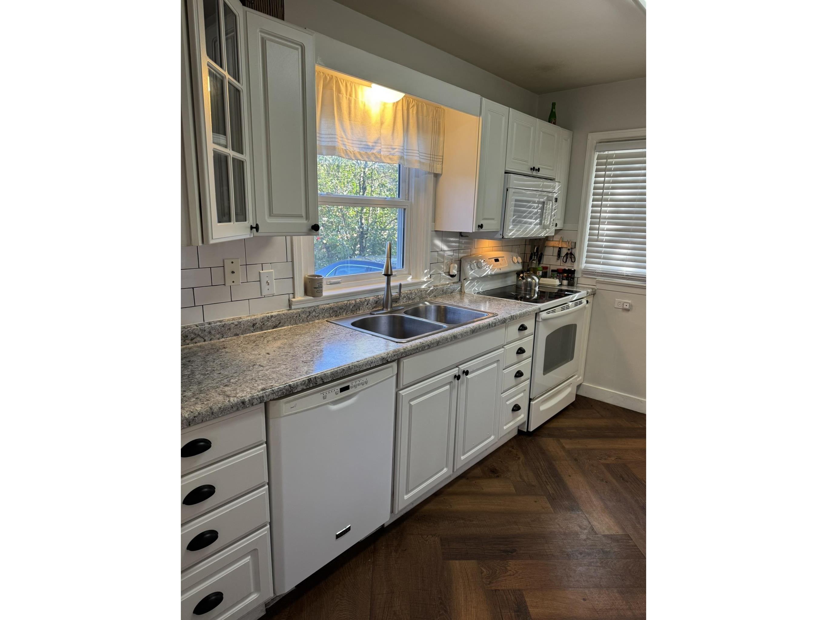 110 E Chisholm St Duluth MN 55803 6122397 image18