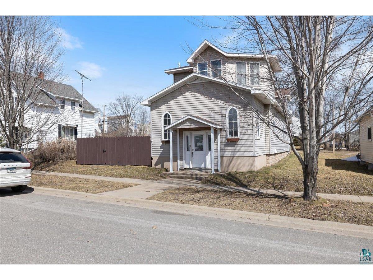 110 E Nebraska Ave Gilbert MN 55741 6113081 image1