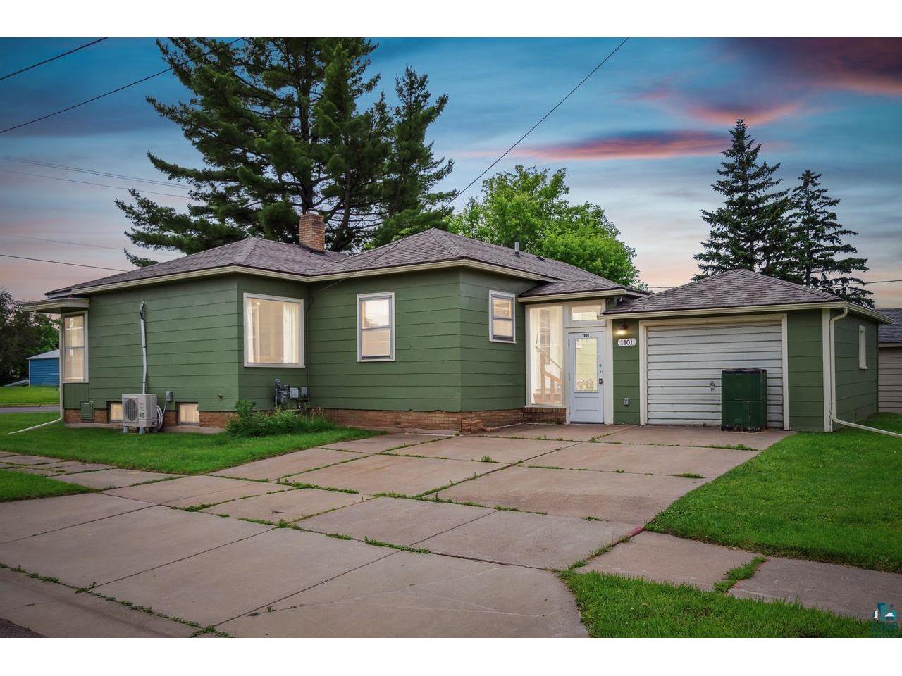 1101 W Main St Ashland WI 54806 6114599 image1
