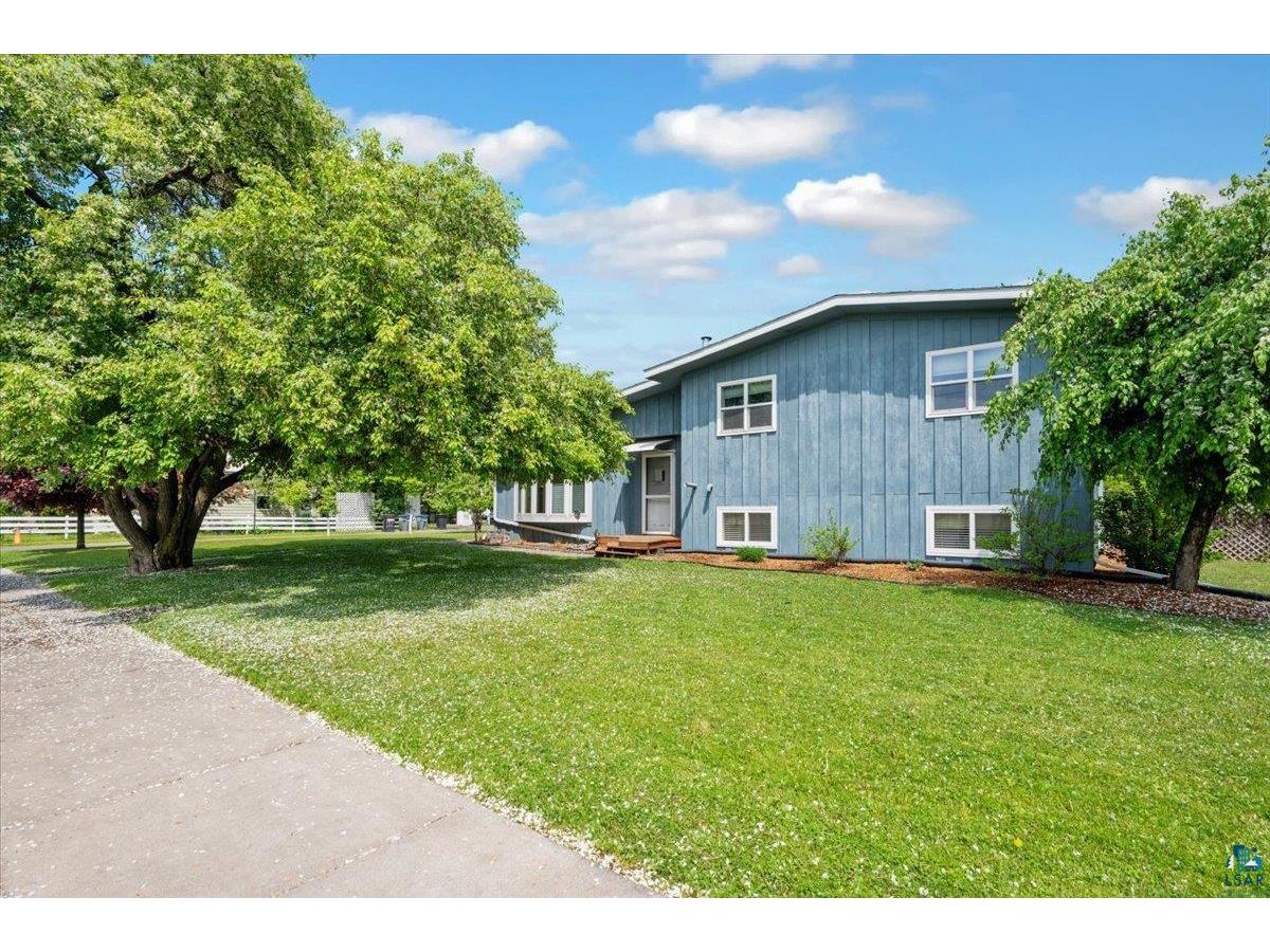 1102 Catlin Ave Superior WI 54880 6119996 image1