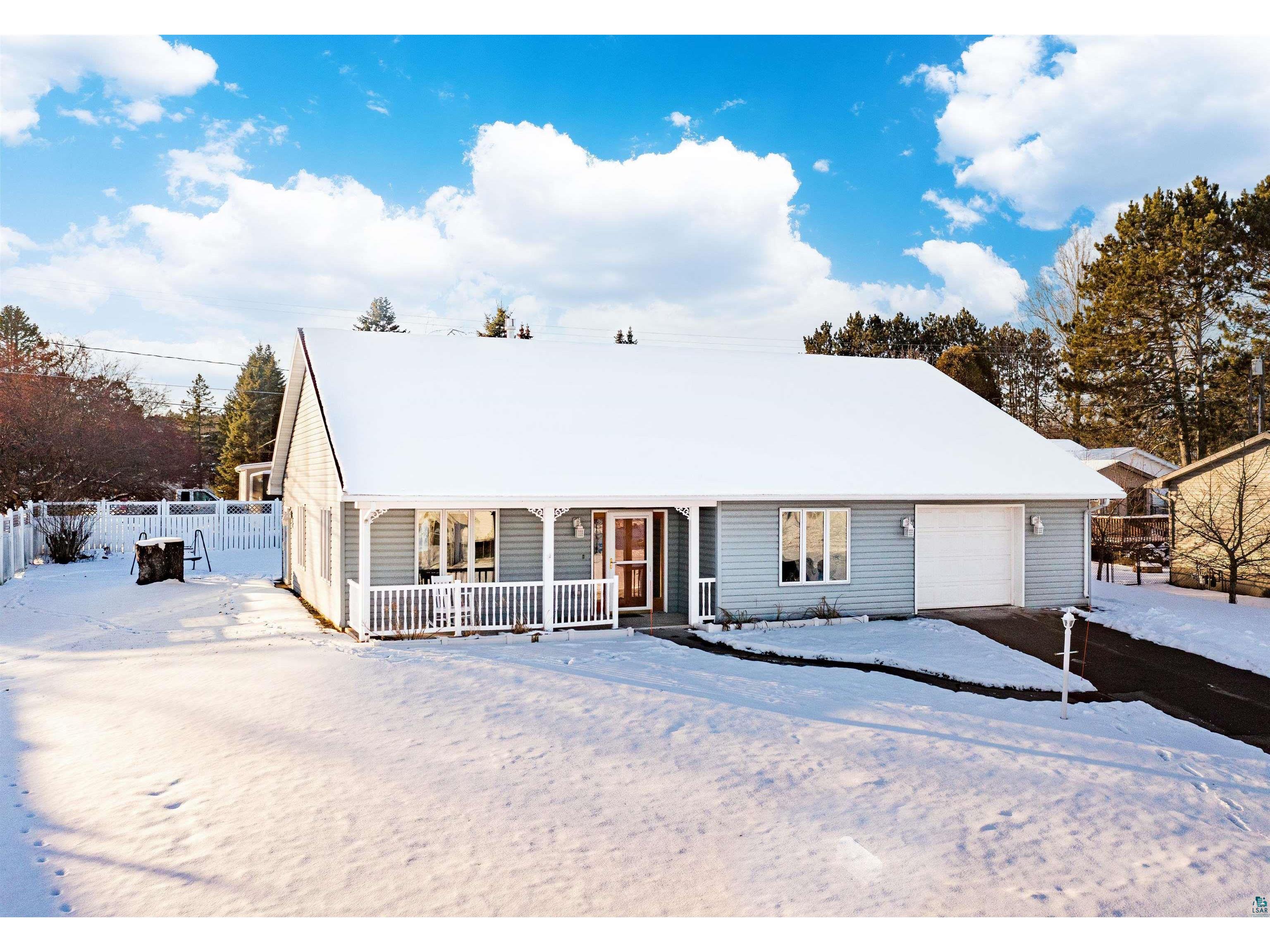 1103 17th St, Cloquet, MN 55720 MLS 6106407 Edina Realty