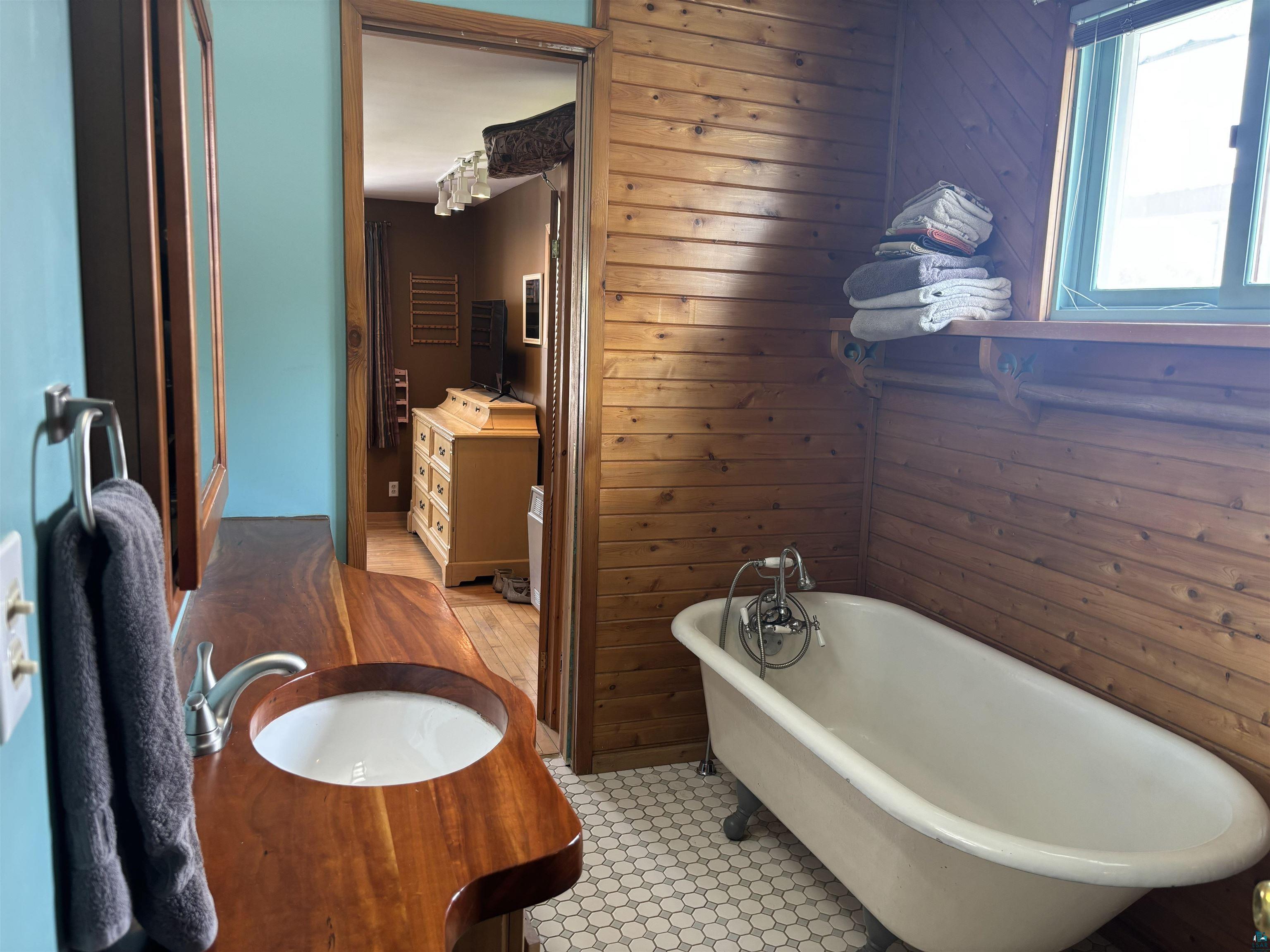 1103 E Washington St Ely MN 55731 6125906 image17