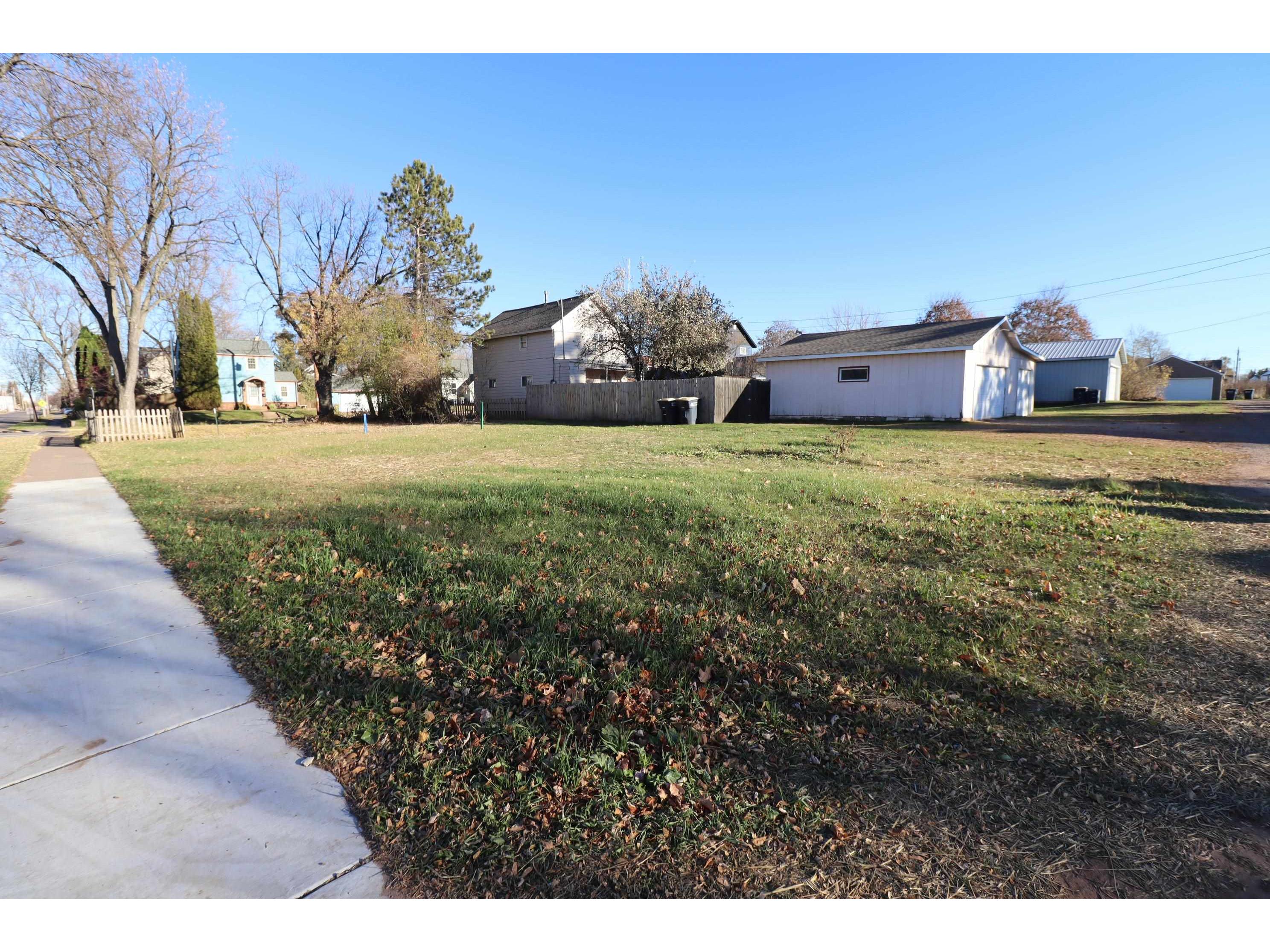 1104 3rd St W Ashland WI 54806 6122979 image1