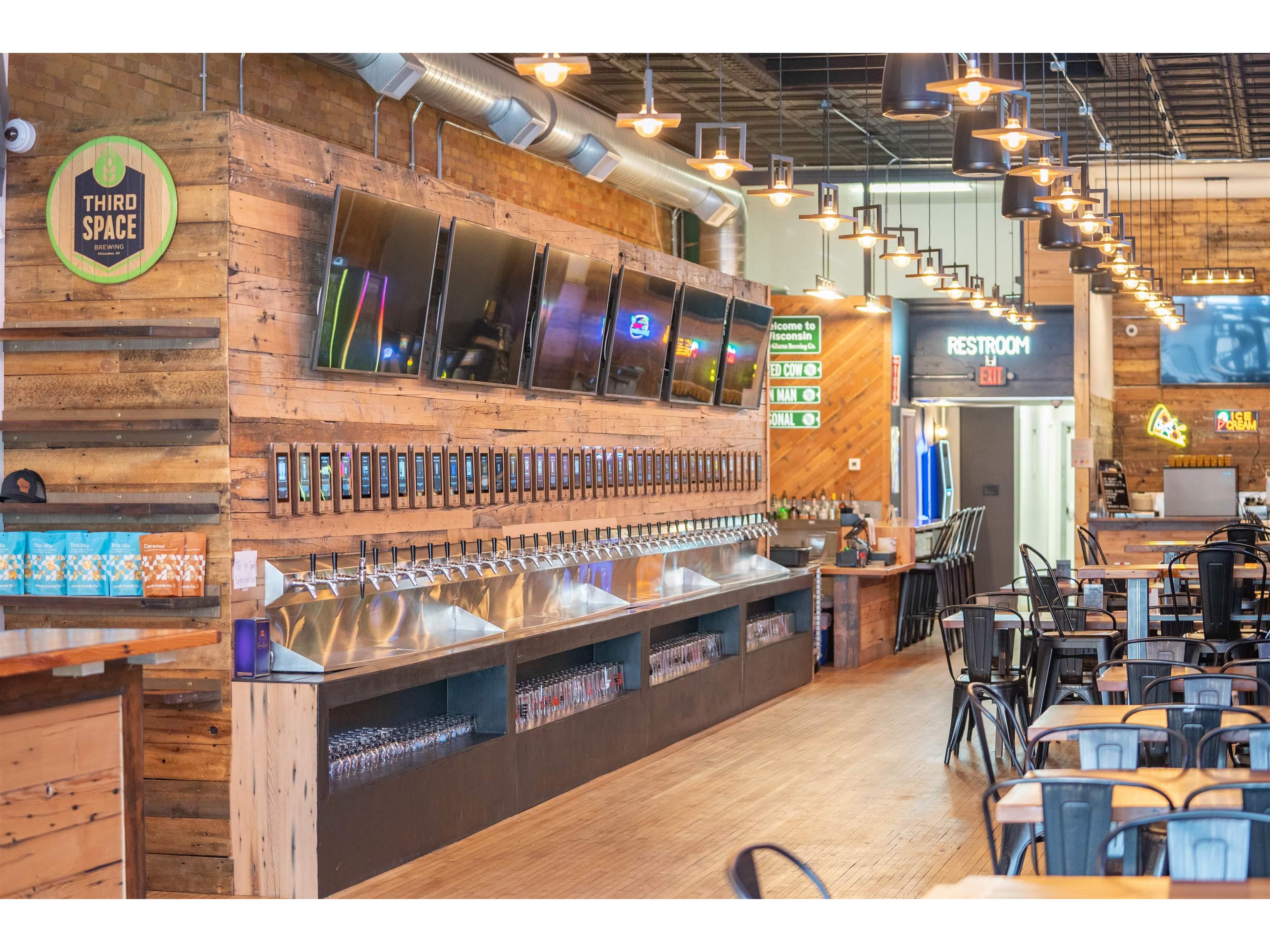 1106 Tower Ave Superior WI 54880 6123280 image4