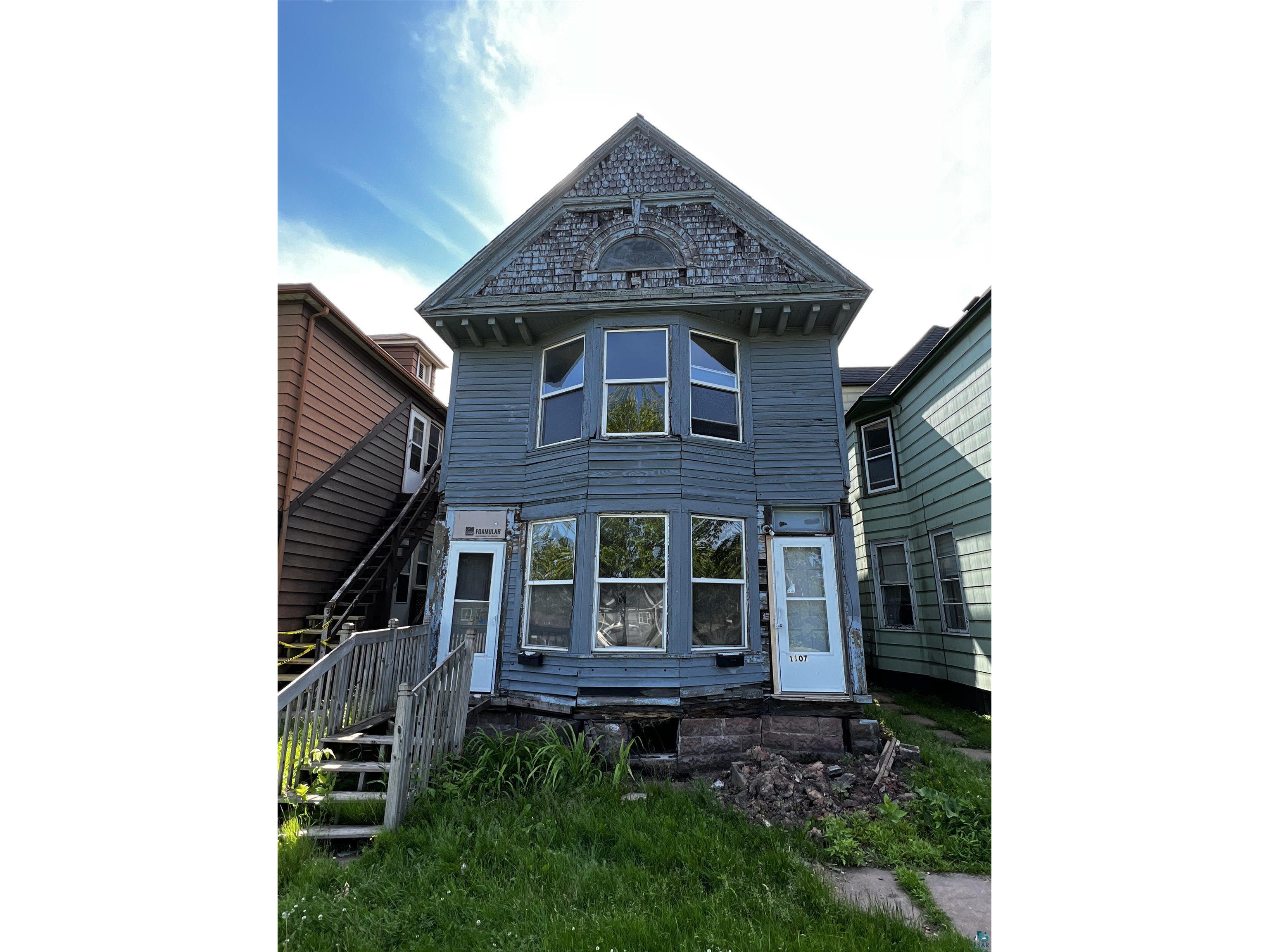 1107 John Ave, Superior, WI, 54880 MLS 6105227 Edina Realty