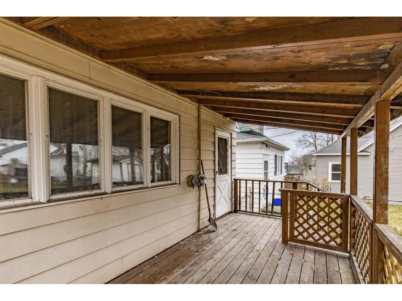 1107 N 7th Ave E Duluth MN 55805 6122998 image19