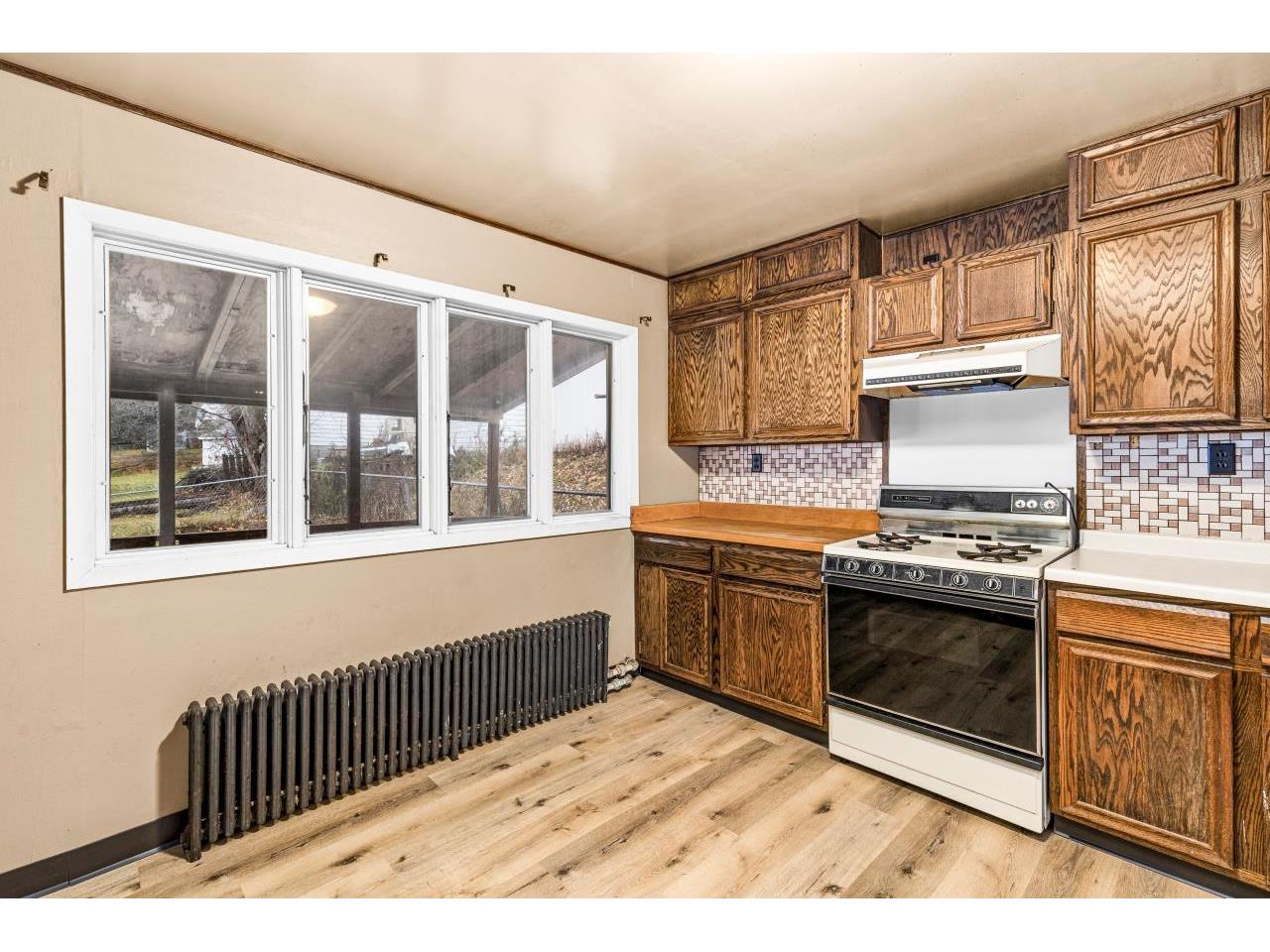 1107 N 7th Ave E Duluth MN 55805 6122998 image8