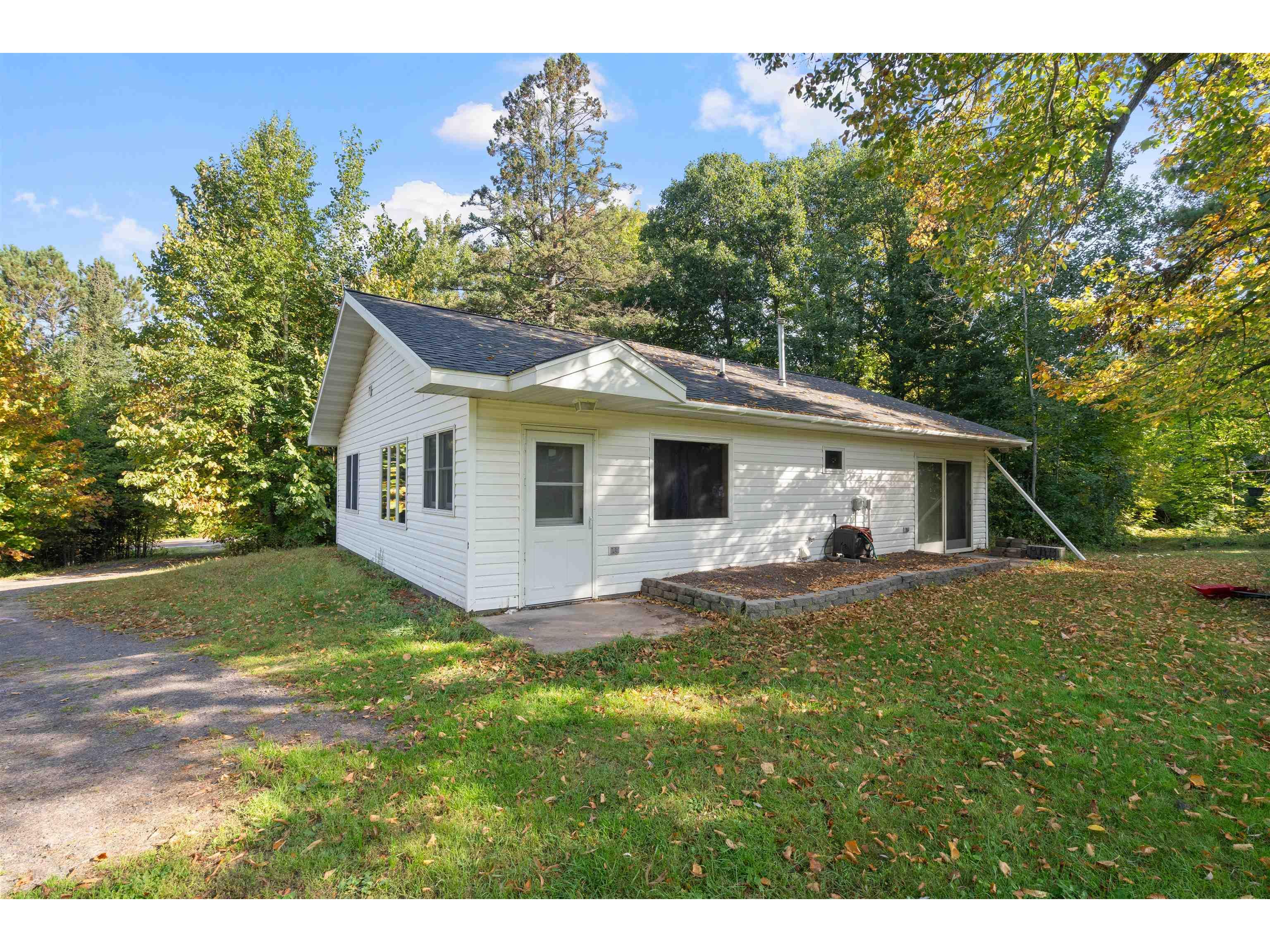 11086 E US Highway 2 Maple WI 54854 6121987 image1