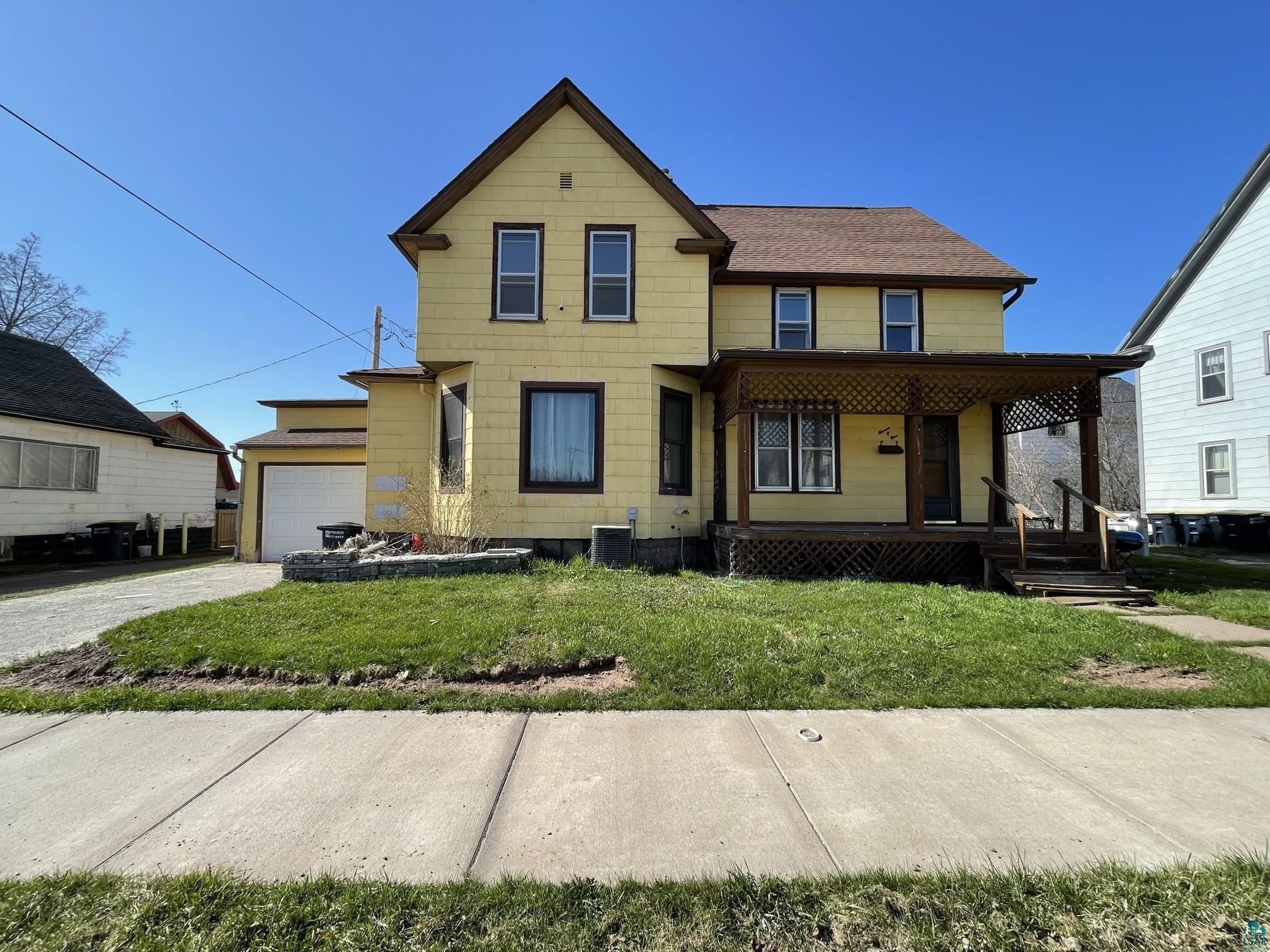 1109 6th St W Ashland WI 54806 6107885 image1