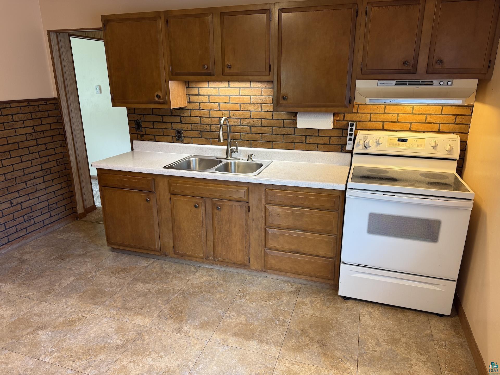 111 E 7th St Washburn WI 54891 6126078 image8