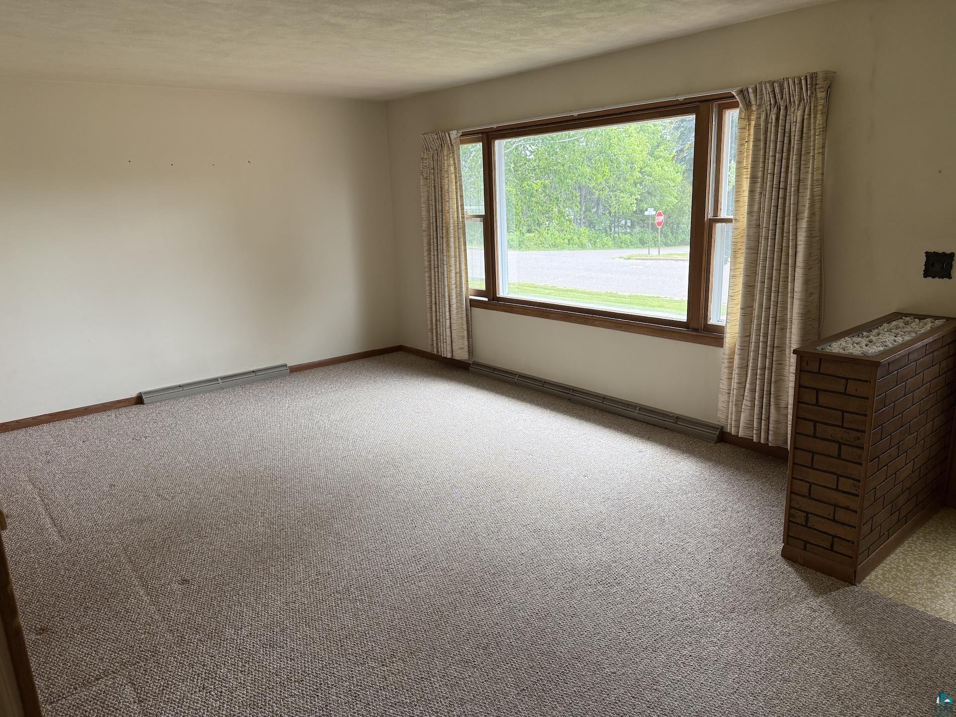 111 E 7th St Washburn WI 54891 6126078 image9