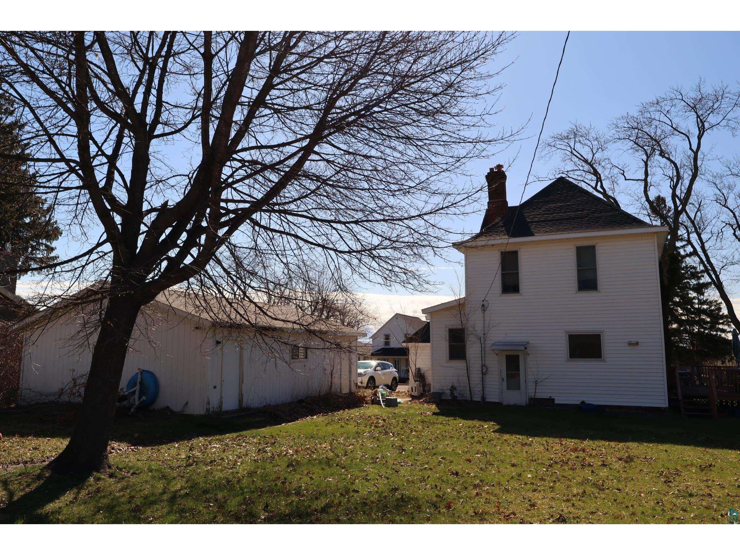 111 W 3rd St Washburn WI 54891 6124846 image26