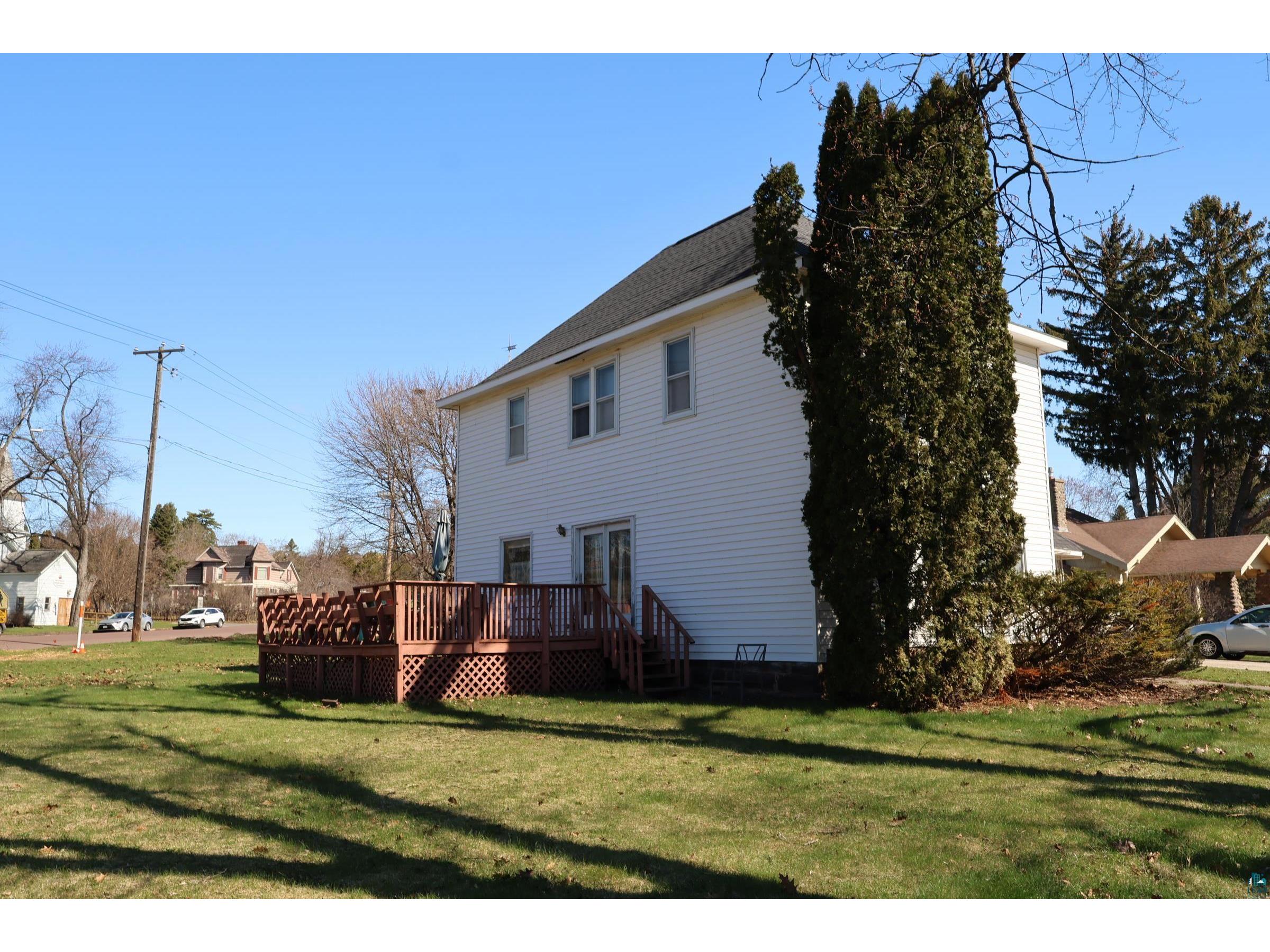 111 W 3rd St Washburn WI 54891 6124846 image3