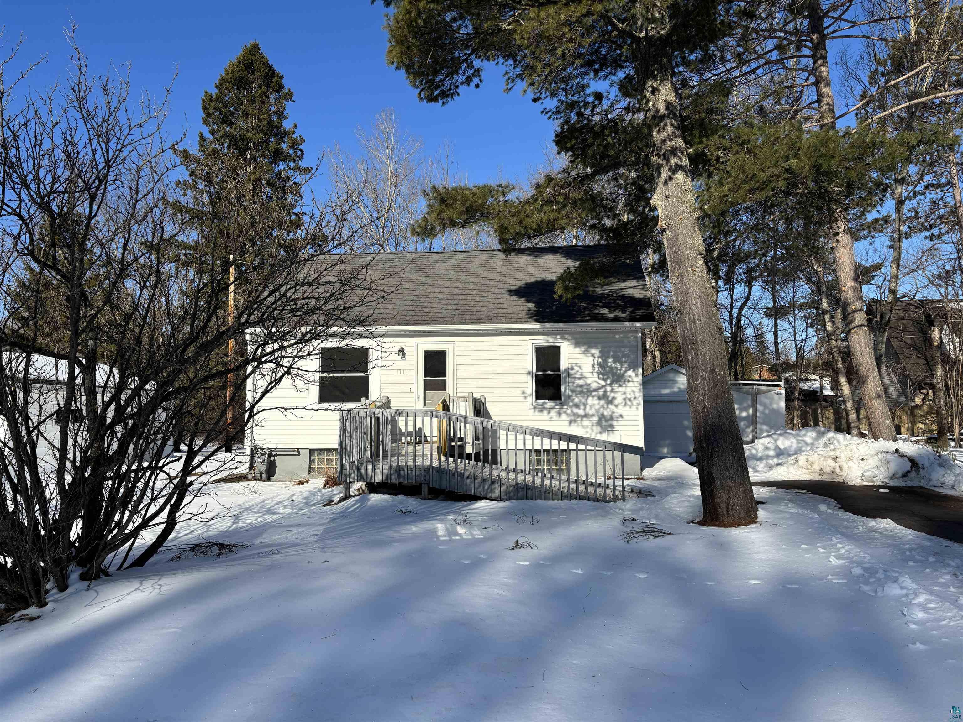 1111 N Robin Ave Duluth MN 55811 6124620 image2