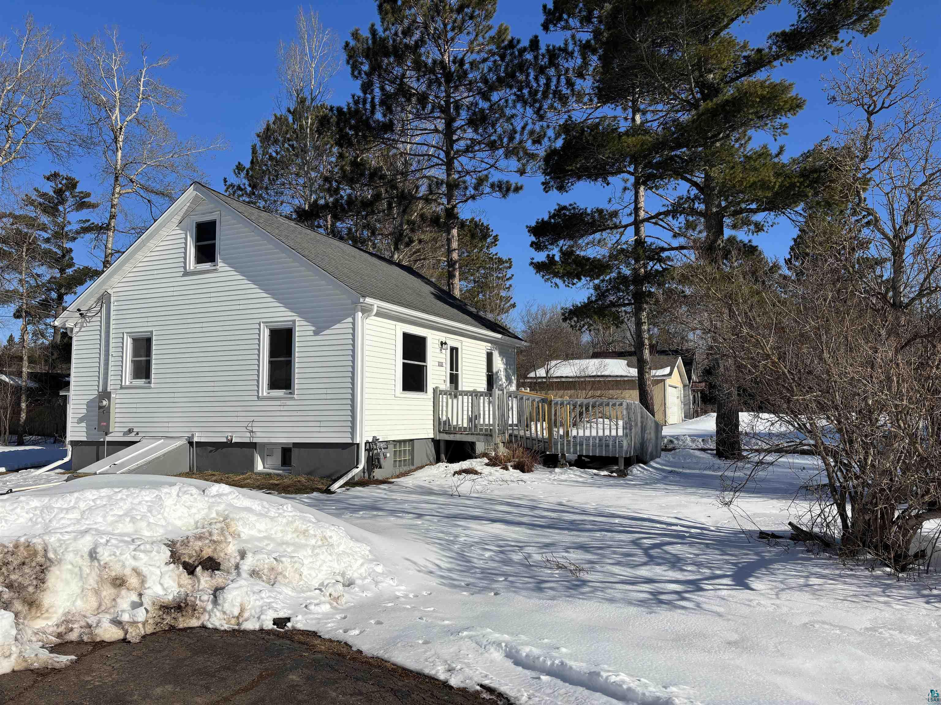 1111 N Robin Ave Duluth MN 55811 6124620 image4