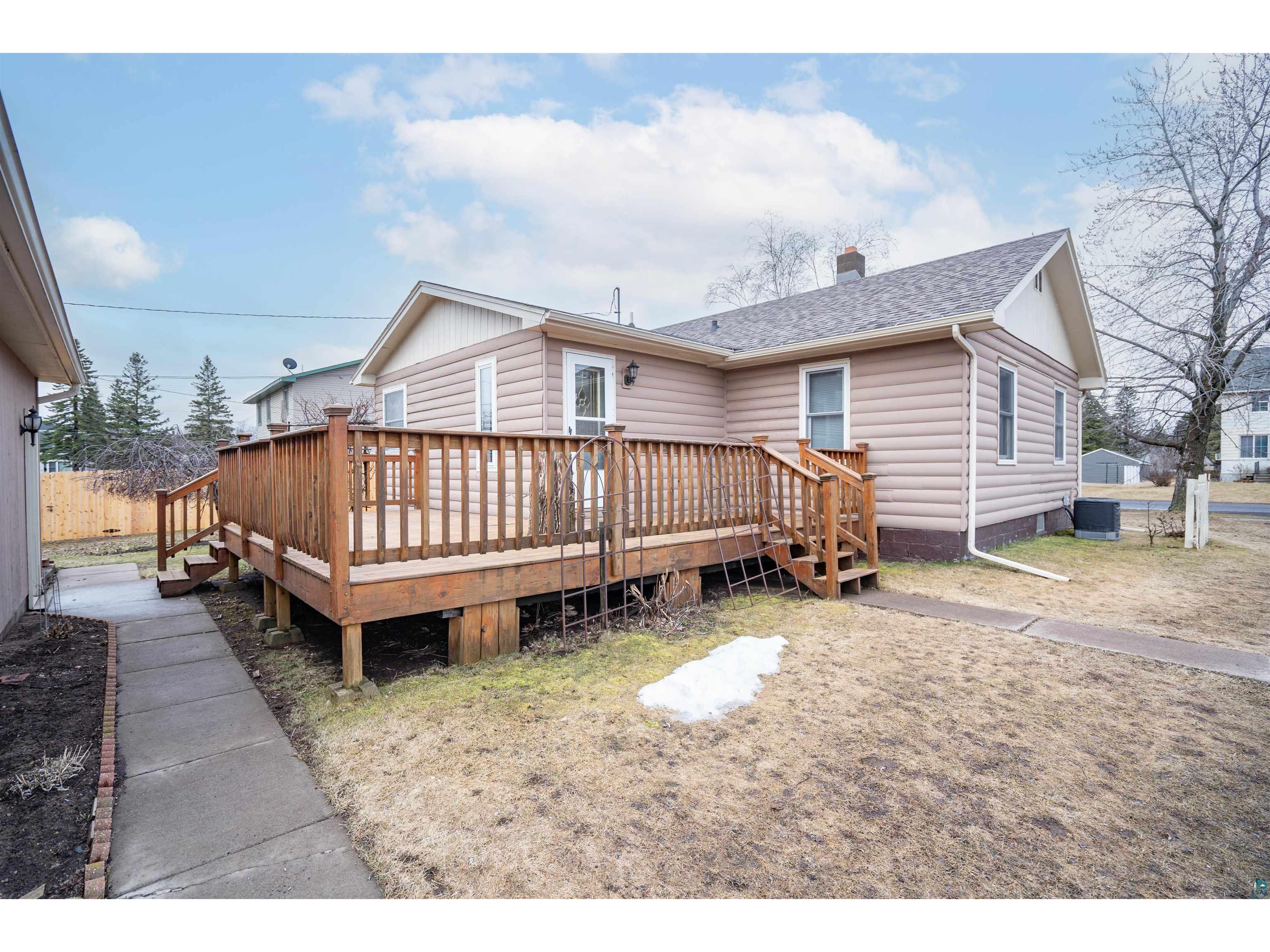 1112 Catlin Ave Superior WI 54880 6113040 image1