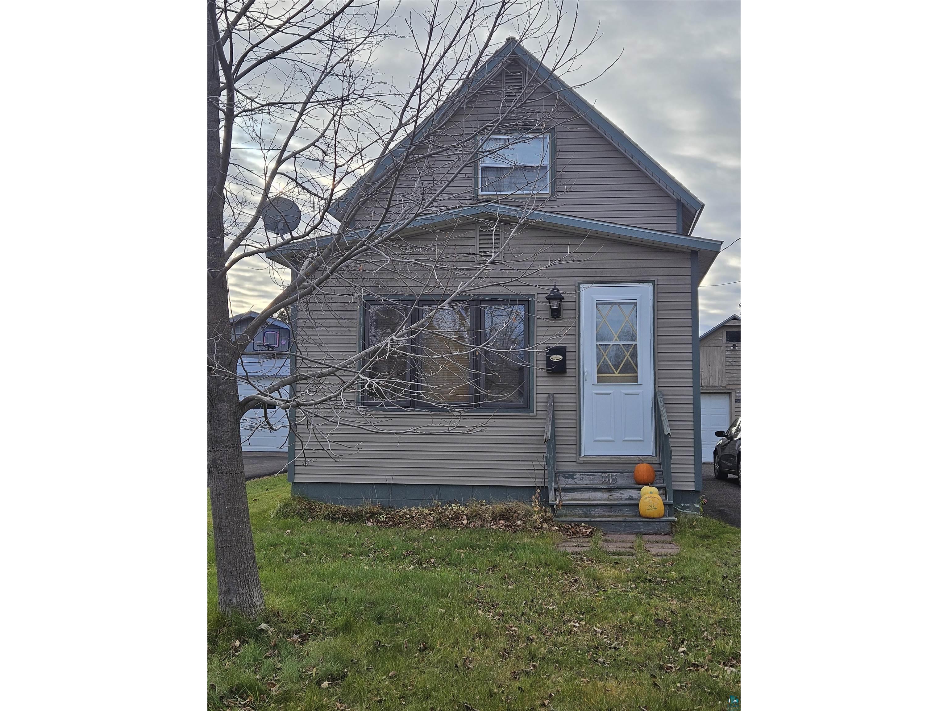 1115 Willis Ave Ashland WI 54806 6111527 image1
