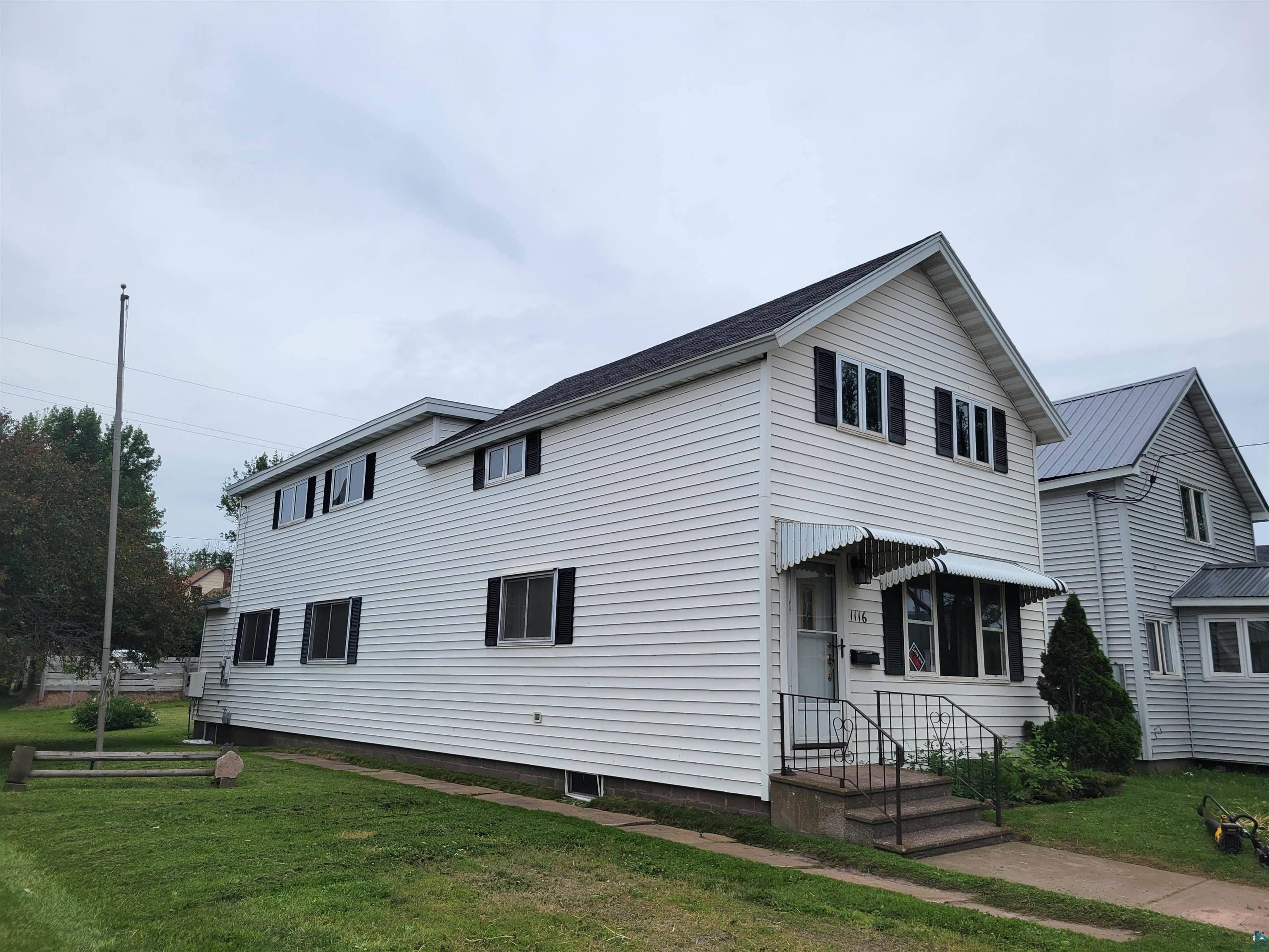 1116 E Lakeshore Dr Ashland WI 54806 6109423 image1