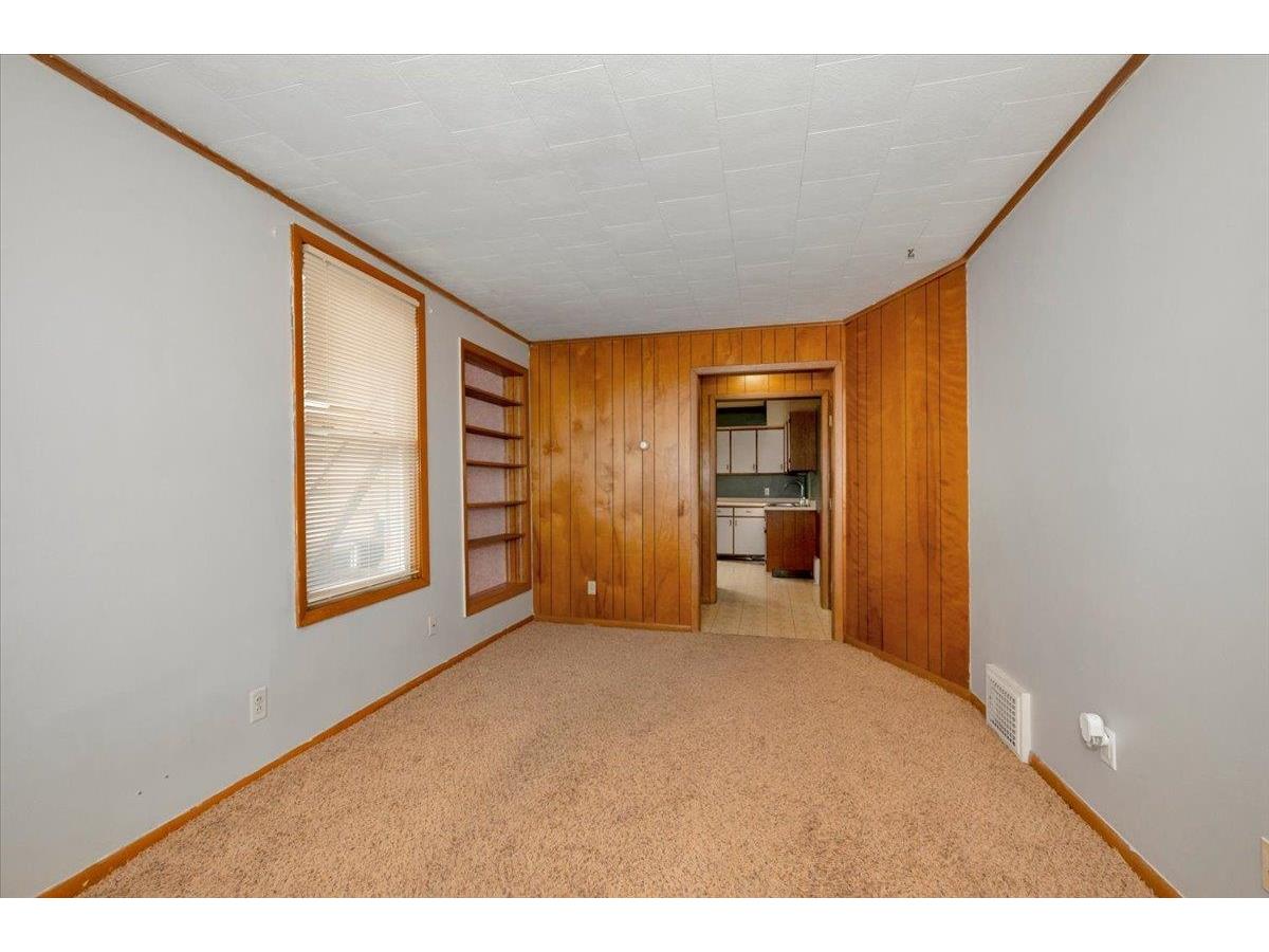 1117 Hammond Ave Superior WI 54880 6122950 image16