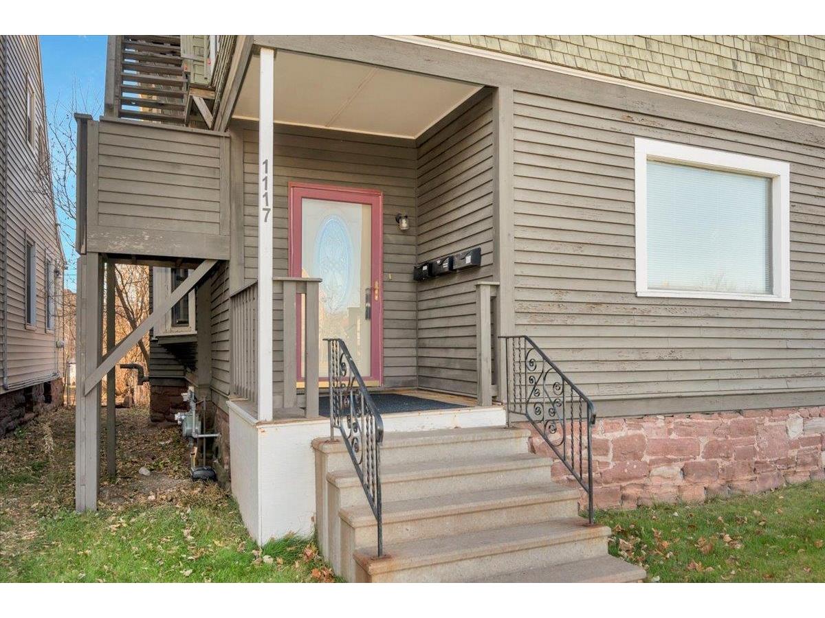 1117 Hammond Ave Superior WI 54880 6122950 image2