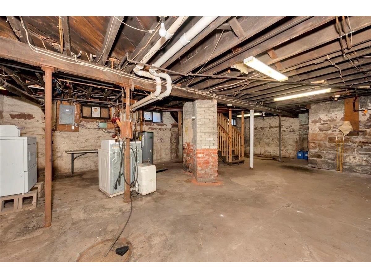 1117 Hammond Ave Superior WI 54880 6122950 image29