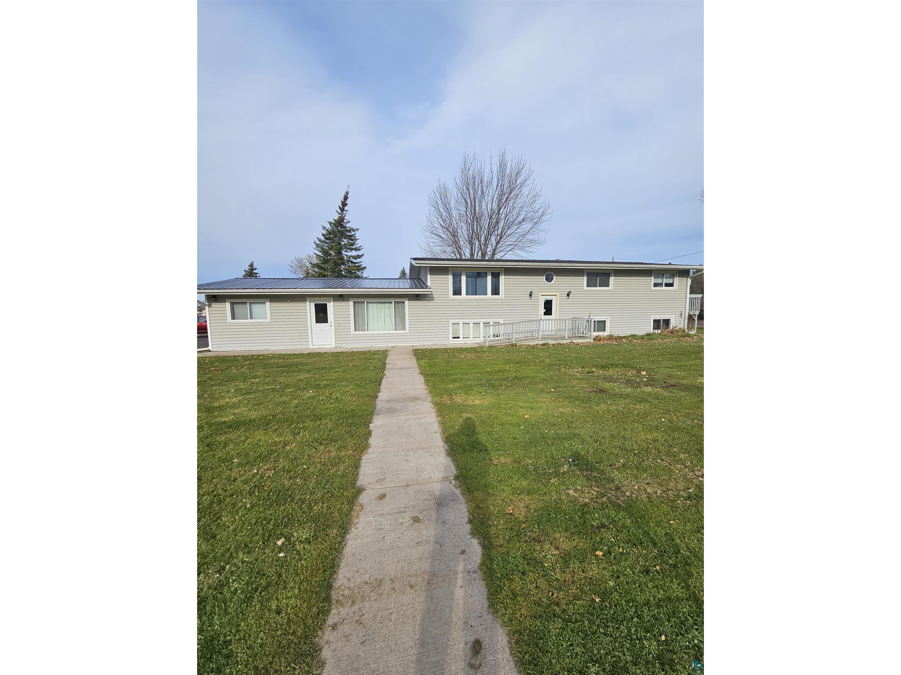 1119 W 13th St Ashland WI 54806 6111695 image1