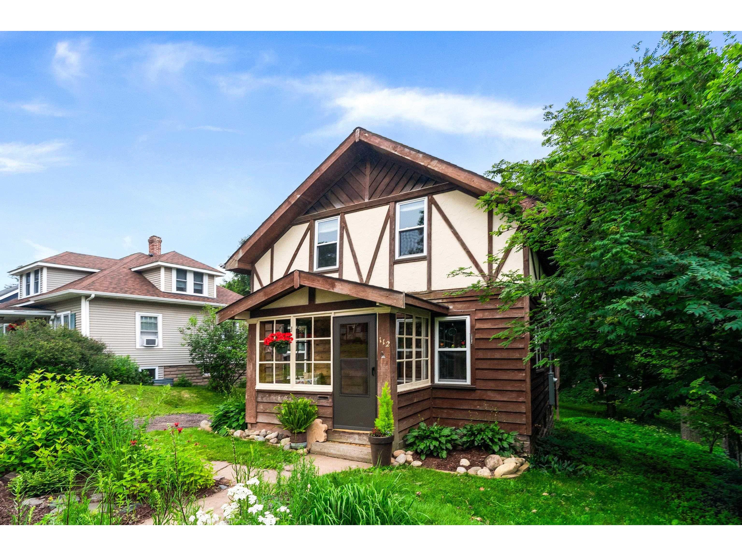 112 E Winona St Duluth MN 55803 6120906 image1