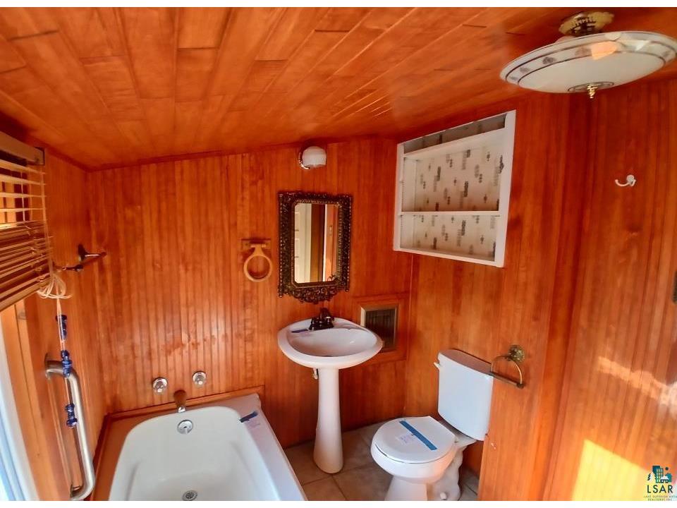 112 W 3rd Ave N Aurora MN 55705 6120281 image18