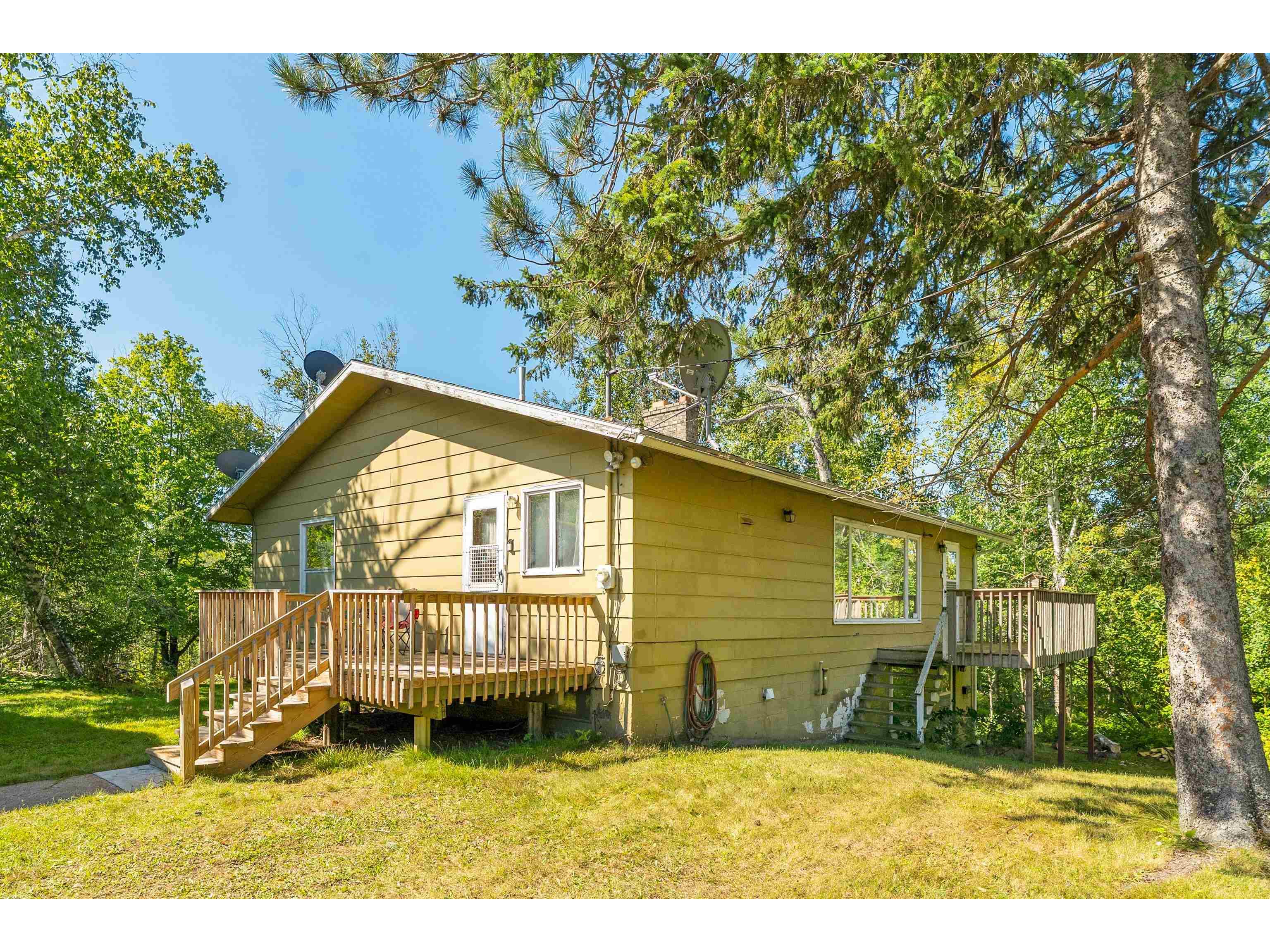 1120 Gordon Rd Duluth MN 55803 6121620 image1