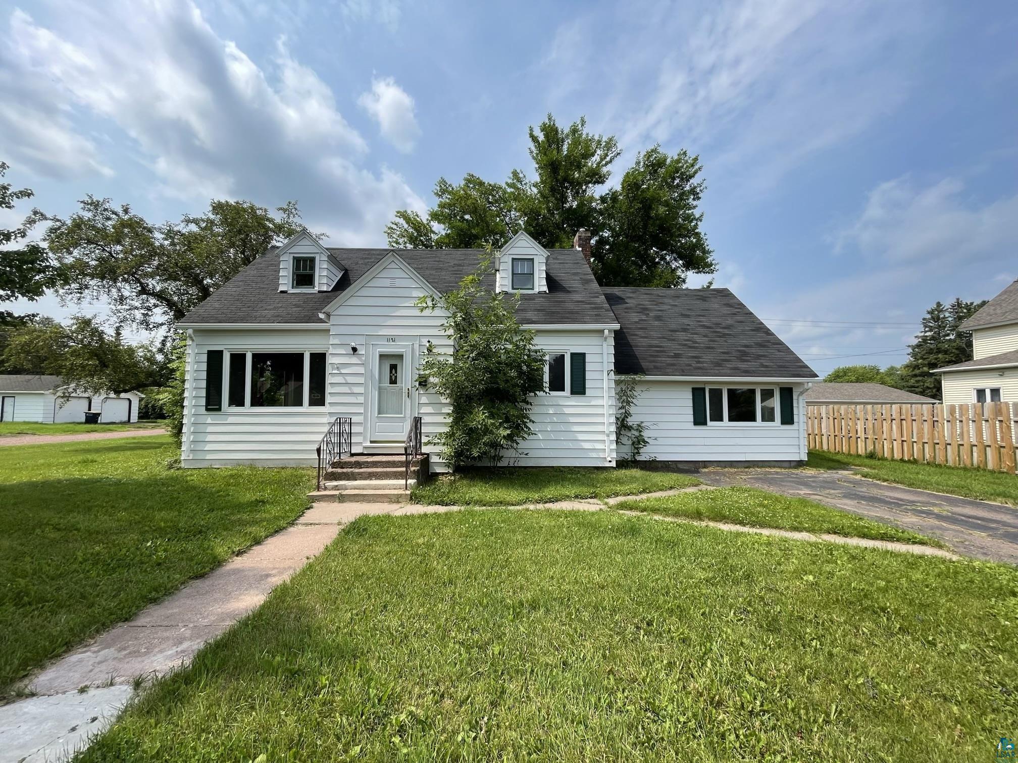 1121 9th Ave W Ashland WI 54806 6109697 image1