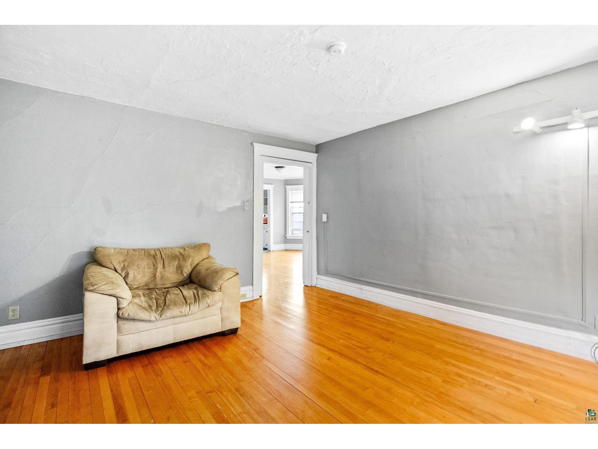 1122 E 5th St Duluth MN 55805 6125609 image21