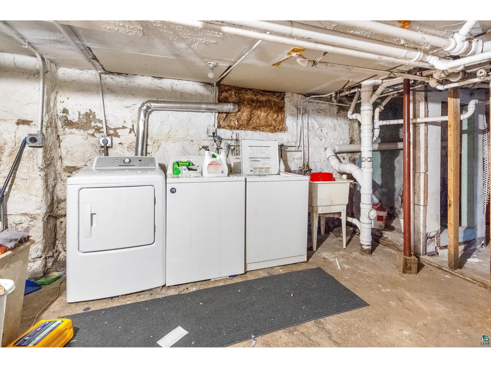 1122 E 5th St Duluth MN 55805 6125609 image38