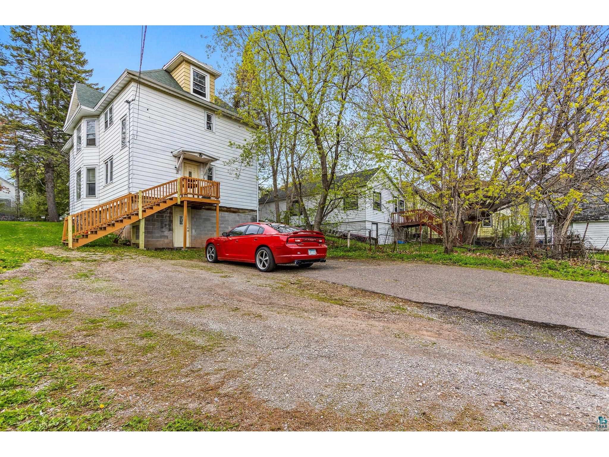 1122 E 5th St Duluth MN 55805 6125609 image4