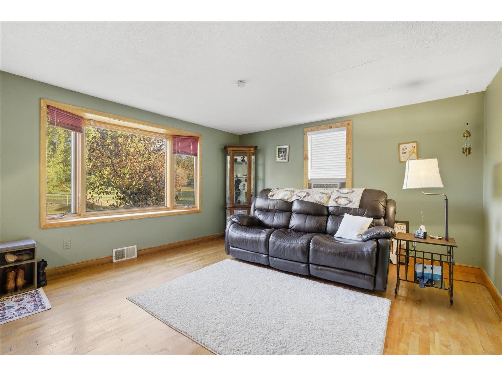 1123 Adams Ave Eveleth MN 55734 6122406 image10