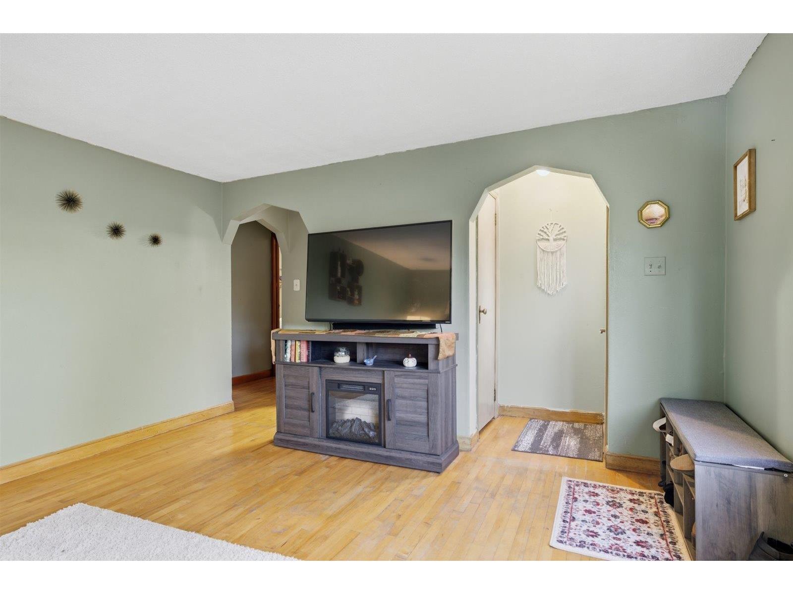 1123 Adams Ave Eveleth MN 55734 6122406 image13