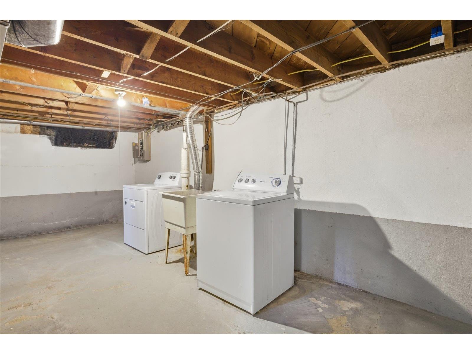 1123 Adams Ave Eveleth MN 55734 6122406 image29