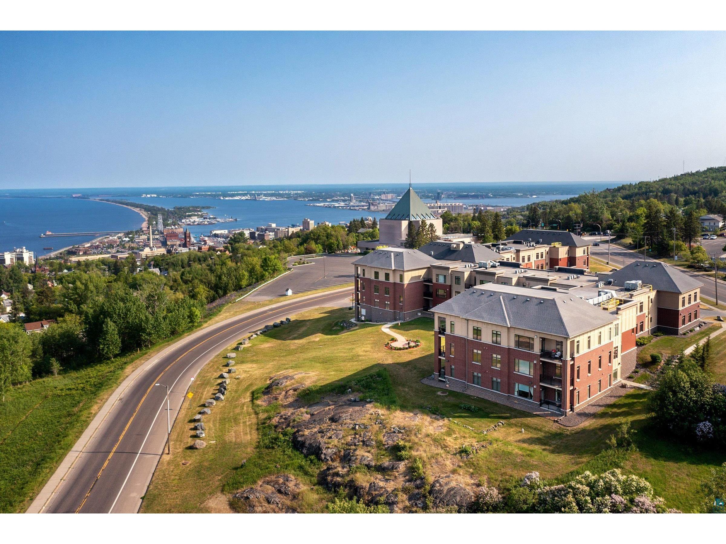 1126 Mesaba Ave Duluth MN 55811 6108854 image1