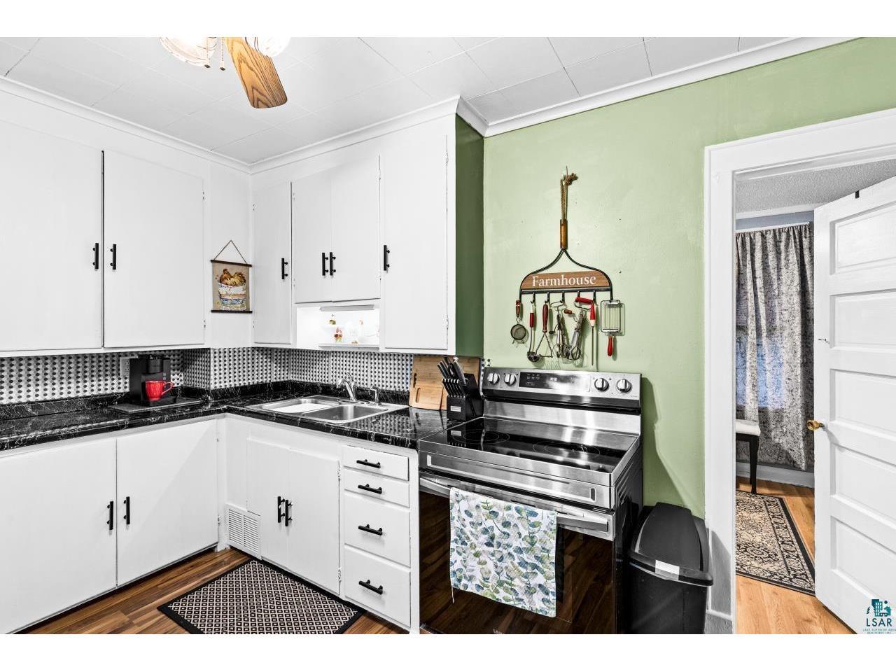 1126 N 6th Ave E Duluth MN 55805 6126433 image13