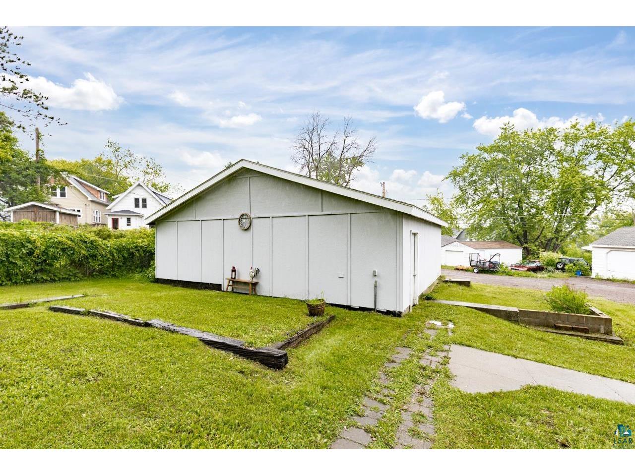 1126 N 6th Ave E Duluth MN 55805 6126433 image33