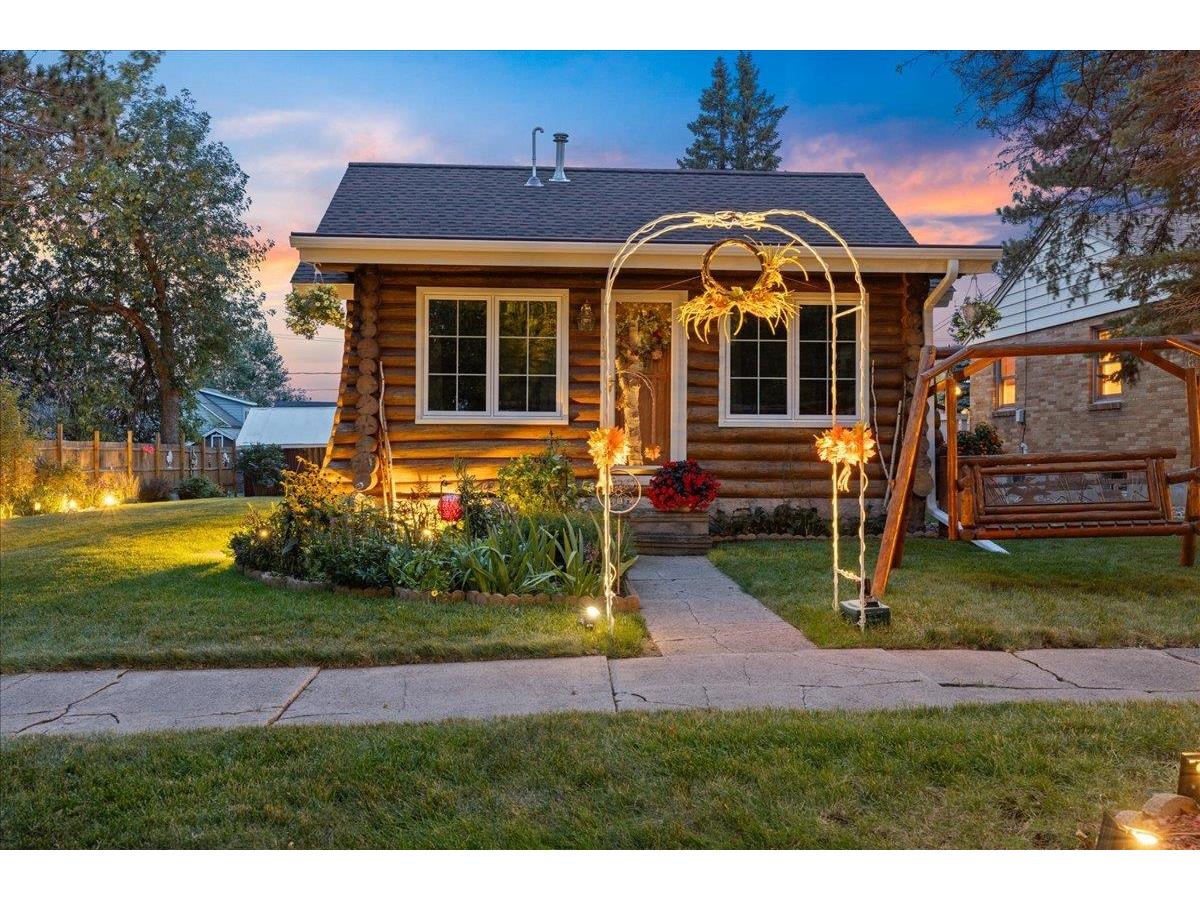 113 E Minnesota Ave Gilbert MN 55741 6116210 image1