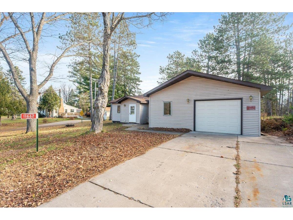 11662 E Main St Lake Nebagamon WI 54849 6122939 image1