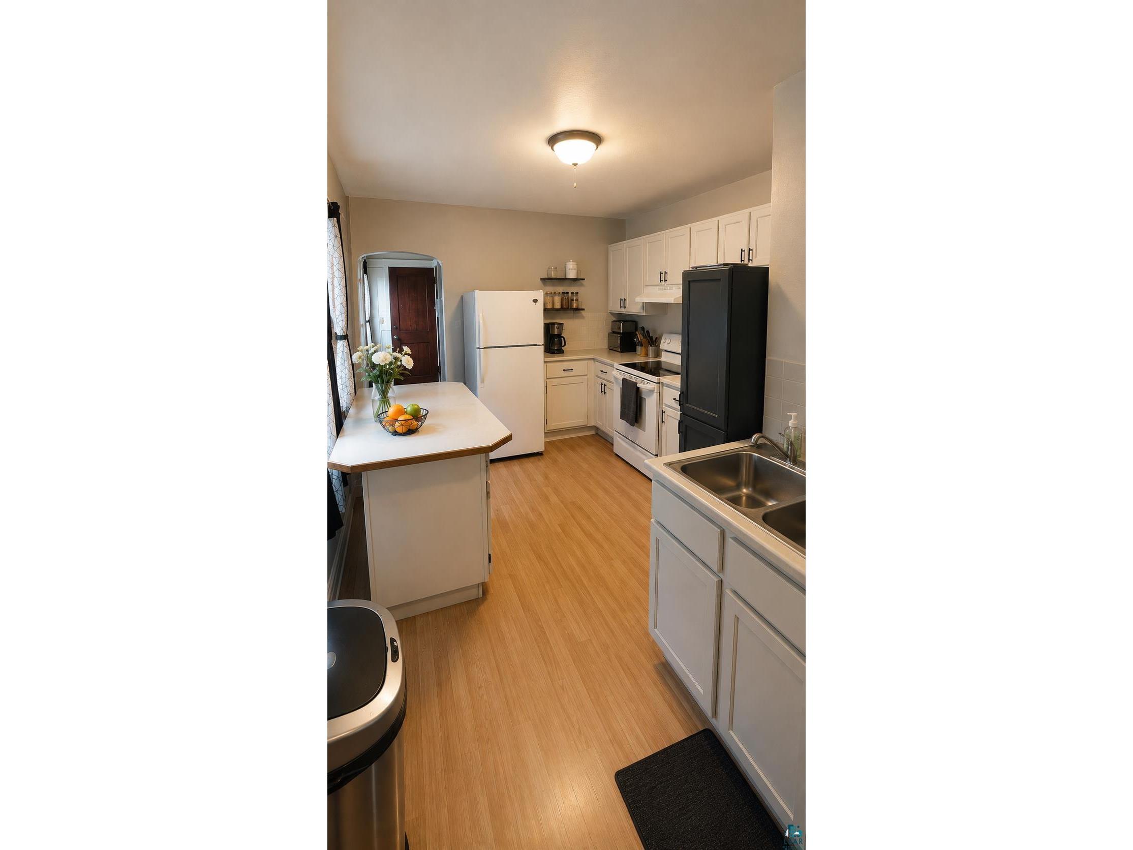 118 N 23rd Ave W Duluth MN 55806 6125088 image11