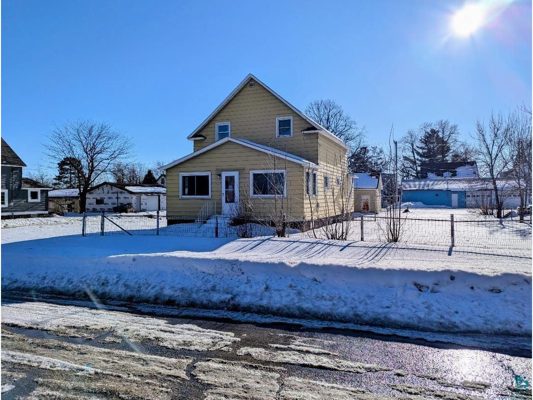 119 E Michigan Ave Gilbert MN 55741 6124509 image1